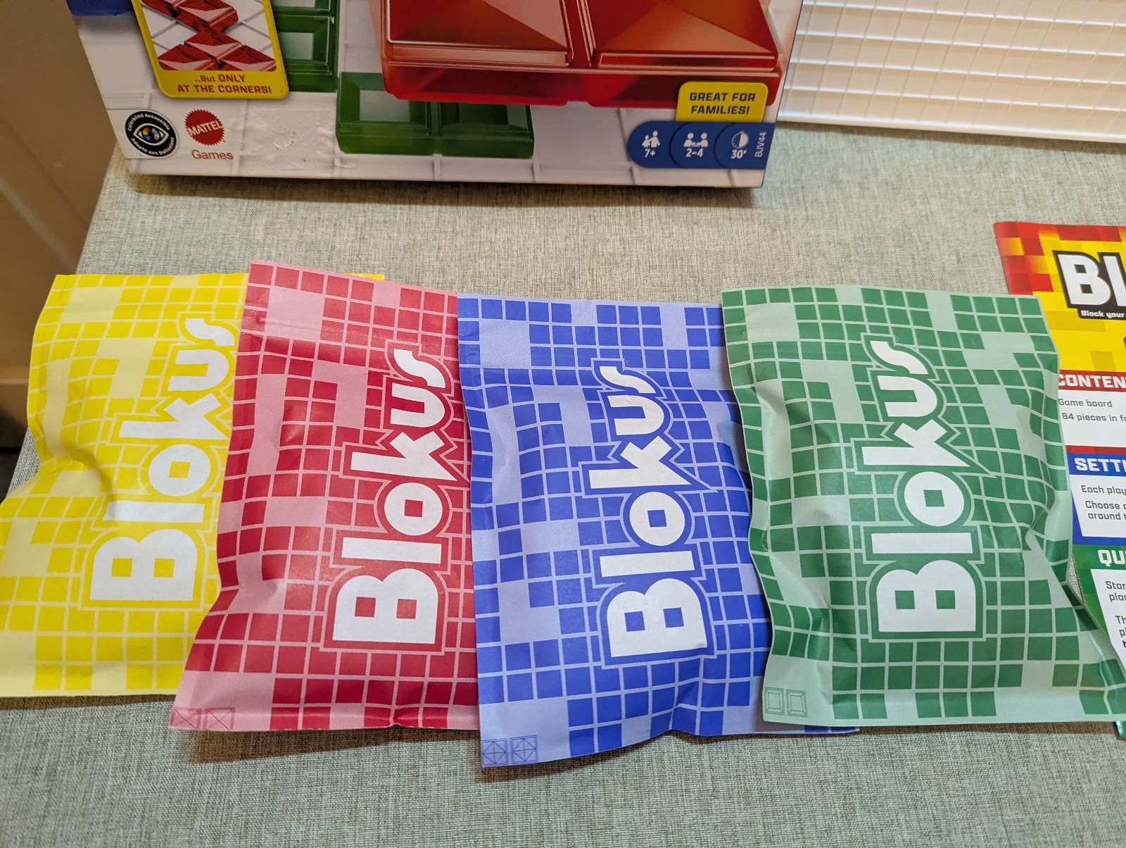 Mattel 2023 BLOKUS Tile Strategy Board Game Fully Complete Very Good Condition