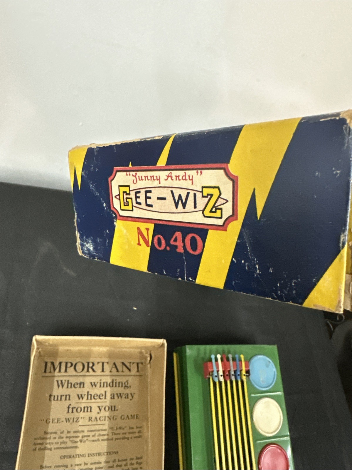 Vintage Gee-Wiz No.40 Racing Game Tin Litho Simulator Wolverine Horse Race Box