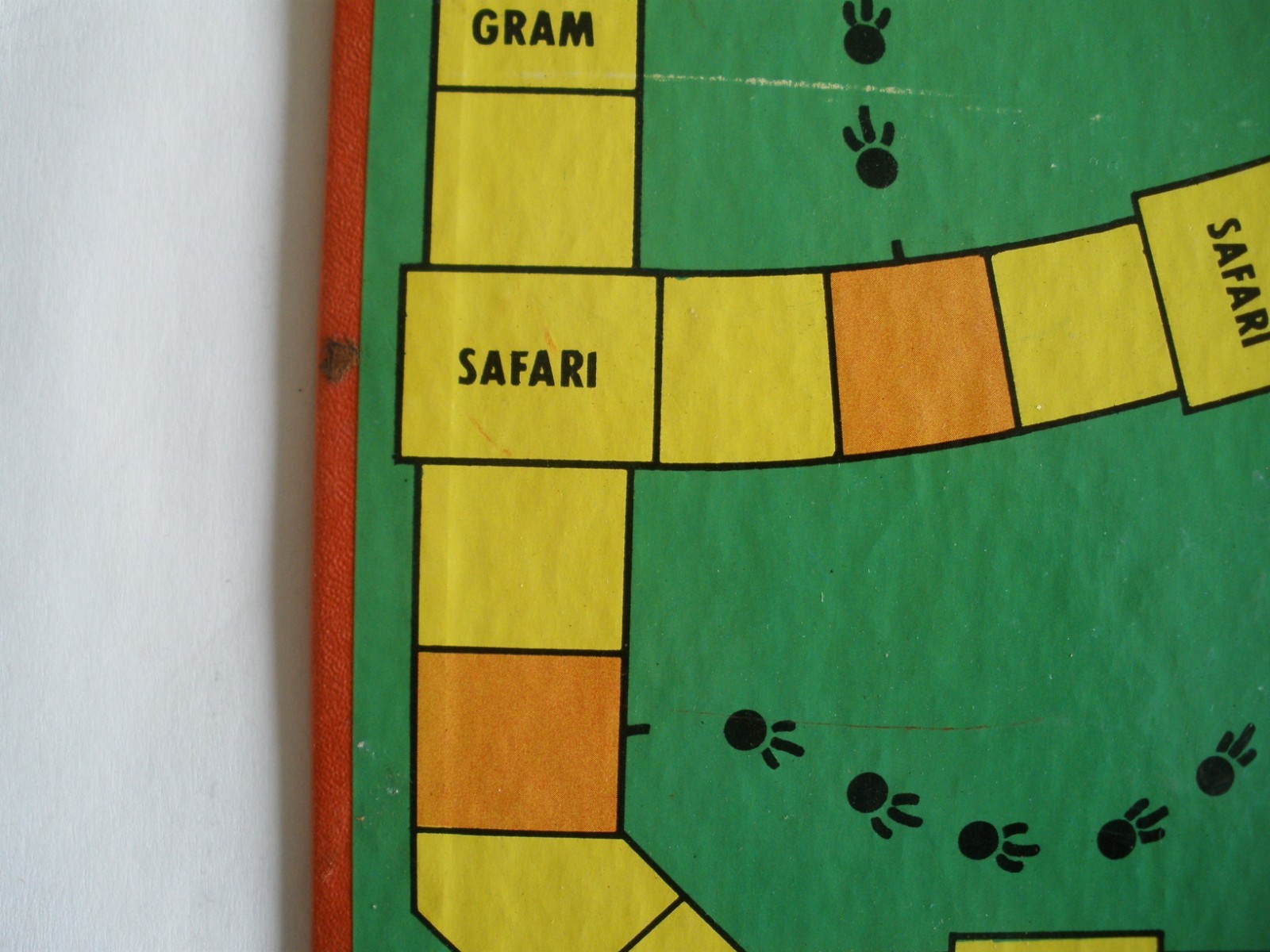 Safari ‘Hunting’ Board Game Selchow & Righter Co. Vintage 1950 – COMPLETE