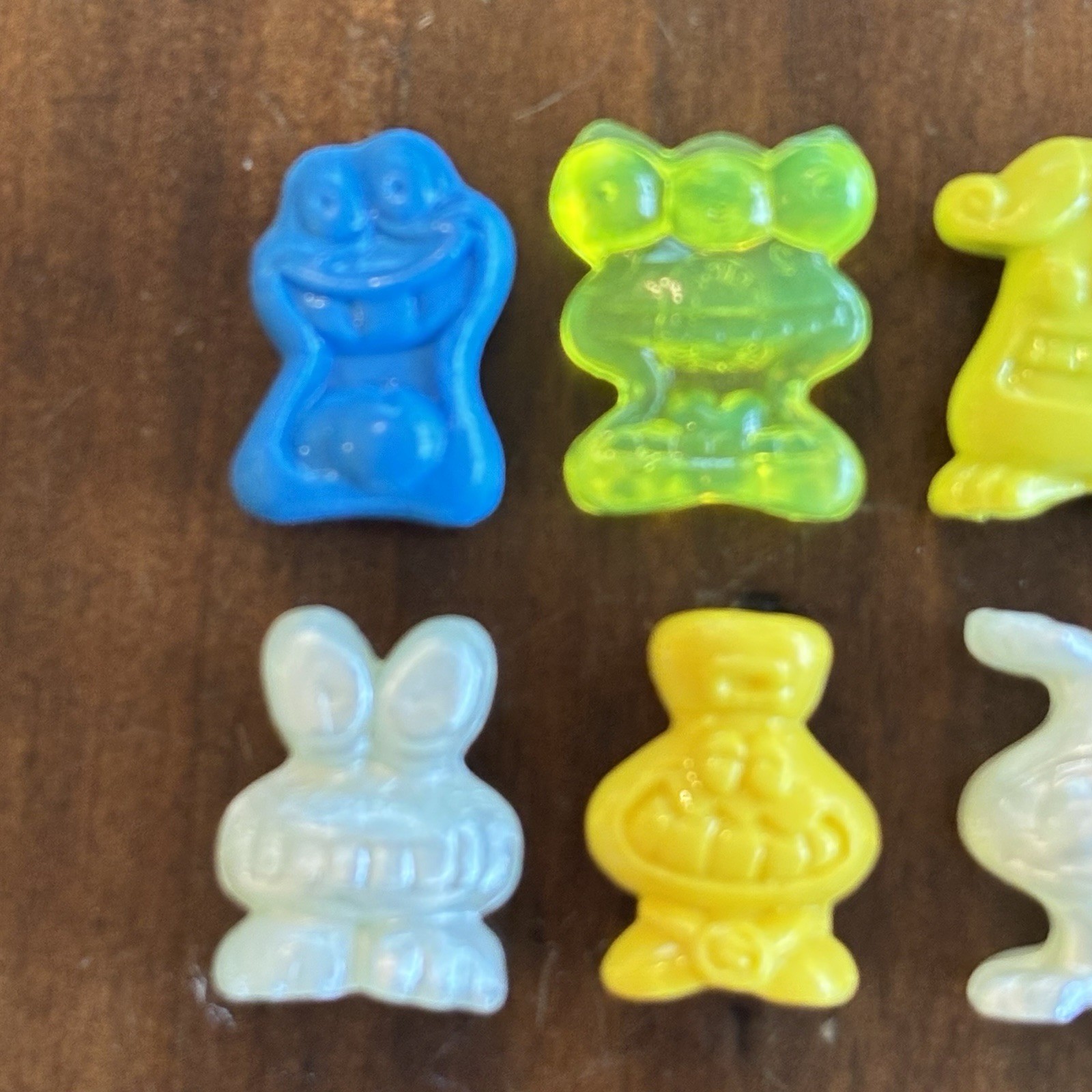 SET of Skinny Bombers Gogo’s Crazy Bones USA version set of 8 Figures