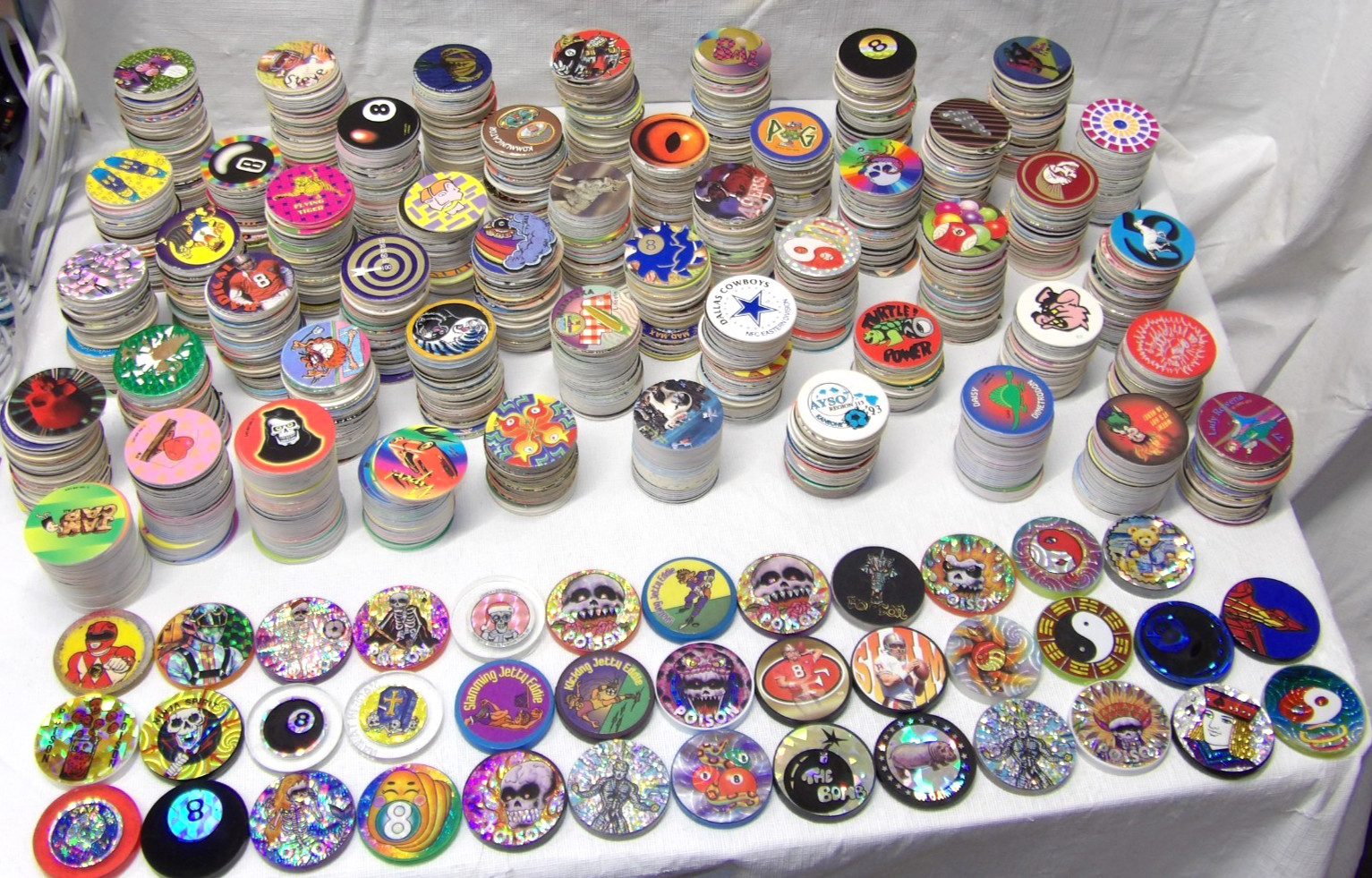 Pogs!!• 100 Pogs & 2 Plastic Slammers!• FREE SHIPPING!• See Pics & Description!•