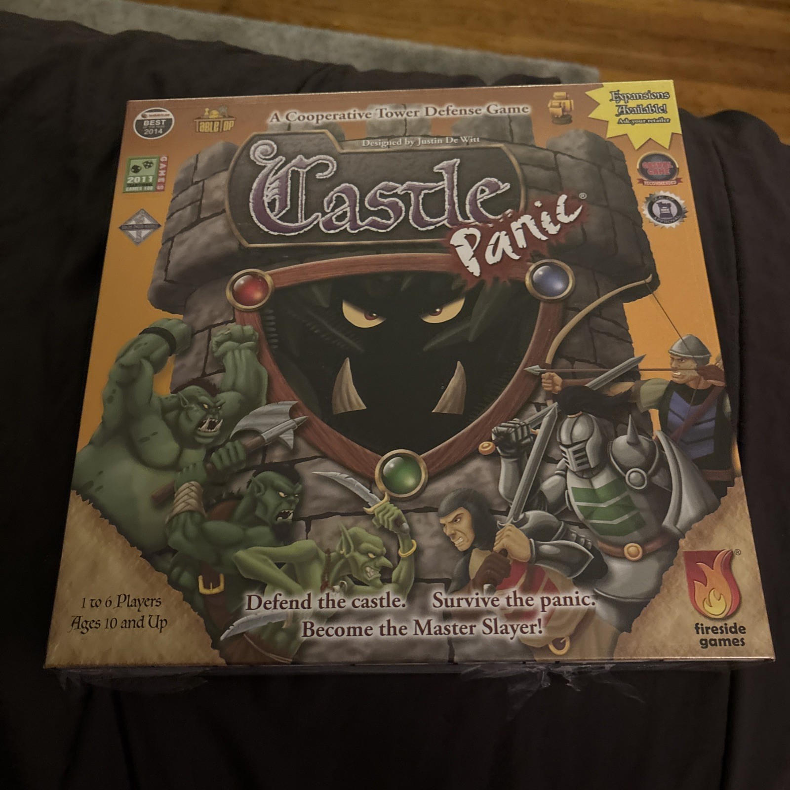 Castle Panic Cooperative Board Game Fireside Games 2011 Complete