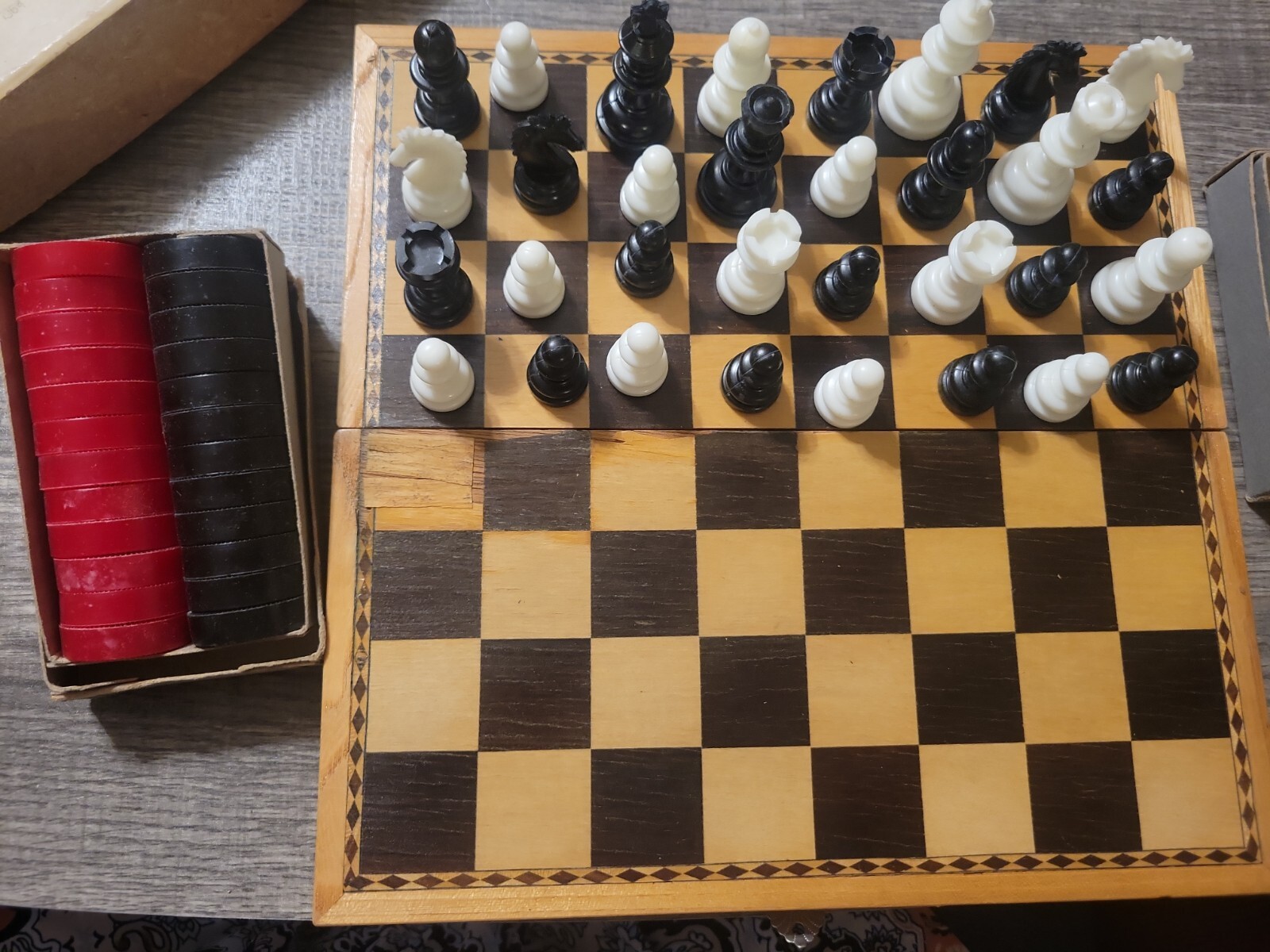 1964 Complete Chesse and Checkers*Box stamped July 16th 1964 * Made in Japan