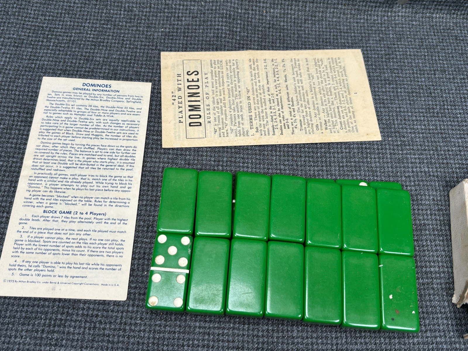 B21 Complete set of 28 Puremco Marblelike #716 Green Extra Thick Dominos