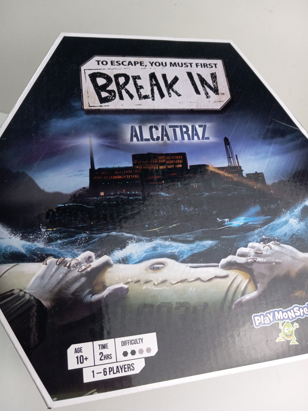 Alcatraz, “To Escape,You Must First Break in”Board Game, Based On Real Events…