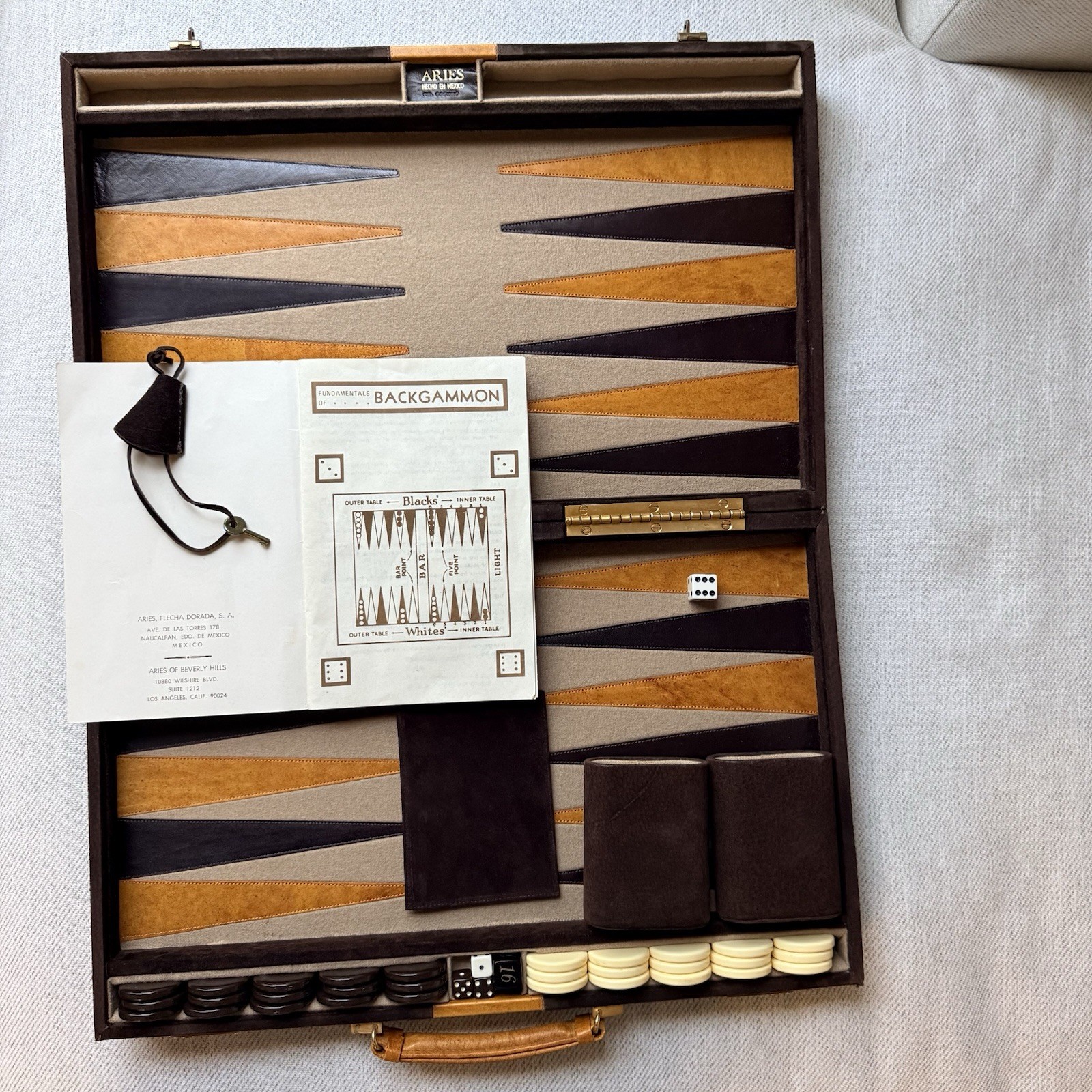 Vintage Aries Mexico Pigskin leather Backgammon Set Case Complete checkers W/Key