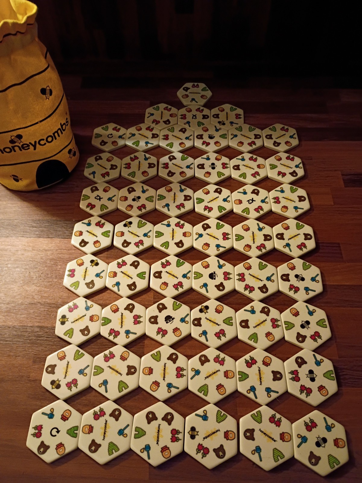 Honeycombs Tile Matching Game – Go Games – Honeycomb Tiles w/ Colorful Pictures