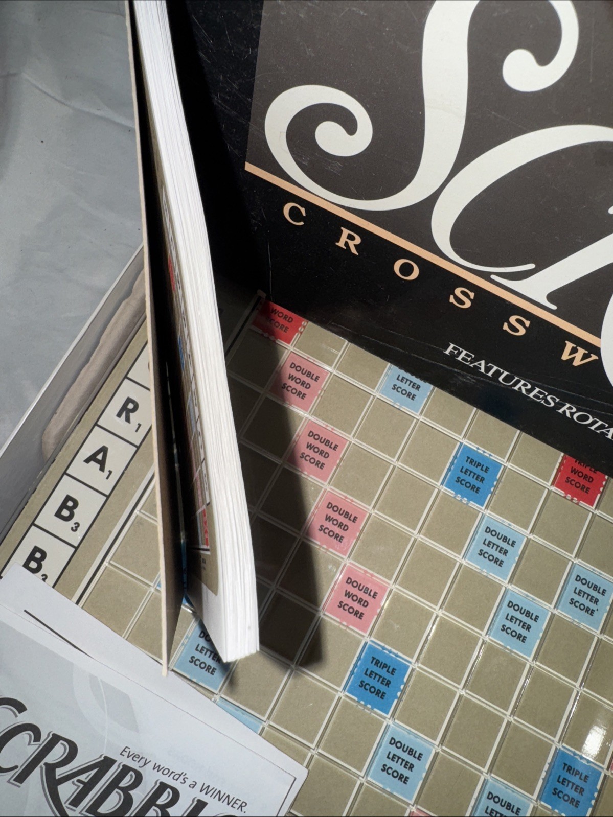 Scrabble Deluxe Edition Rotating Turntable Board Game Vintage 1989
