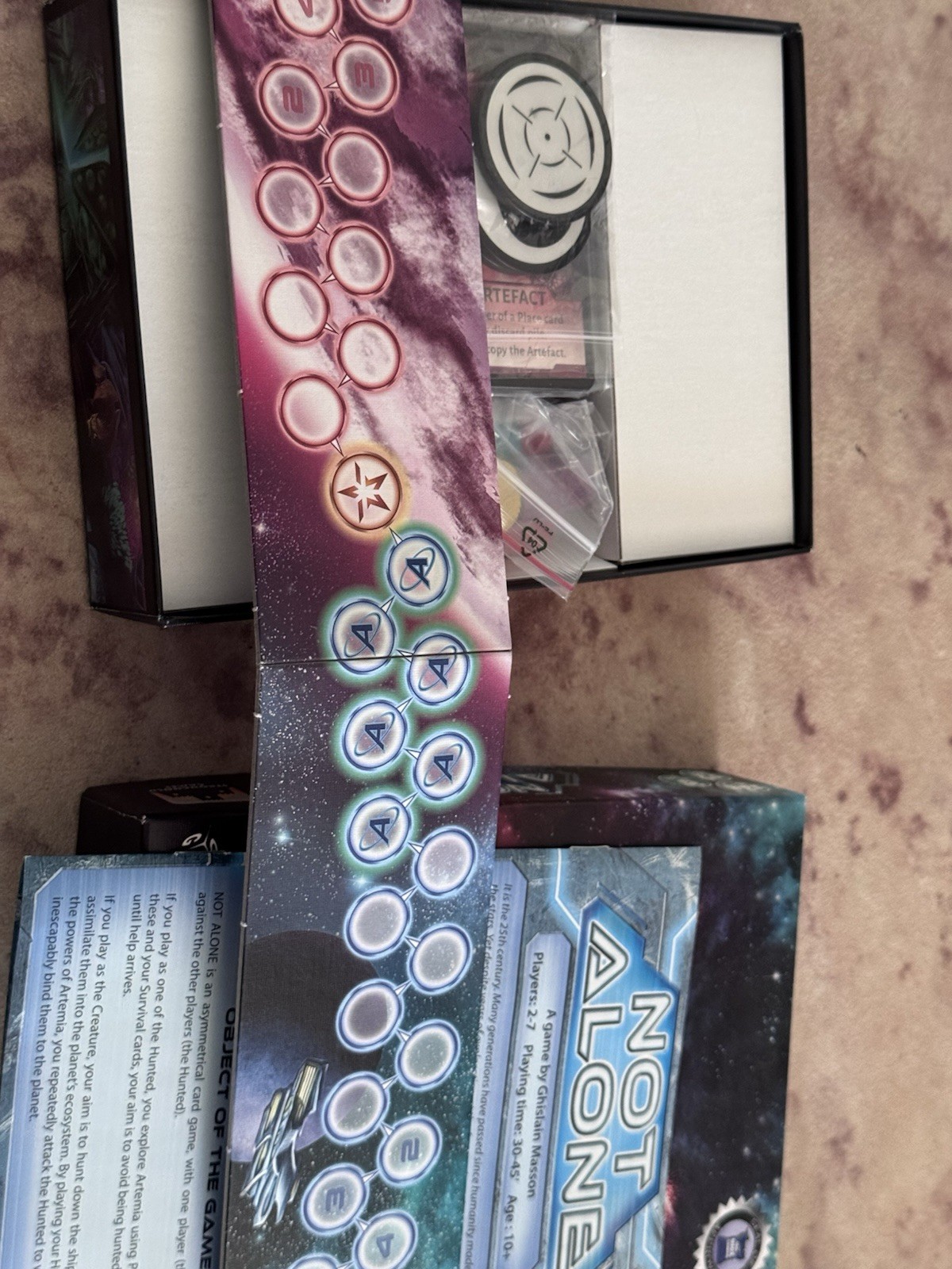 NOT ALONE Board Game – Complete in Box; Excellent – 2016 Geek Attitude Games