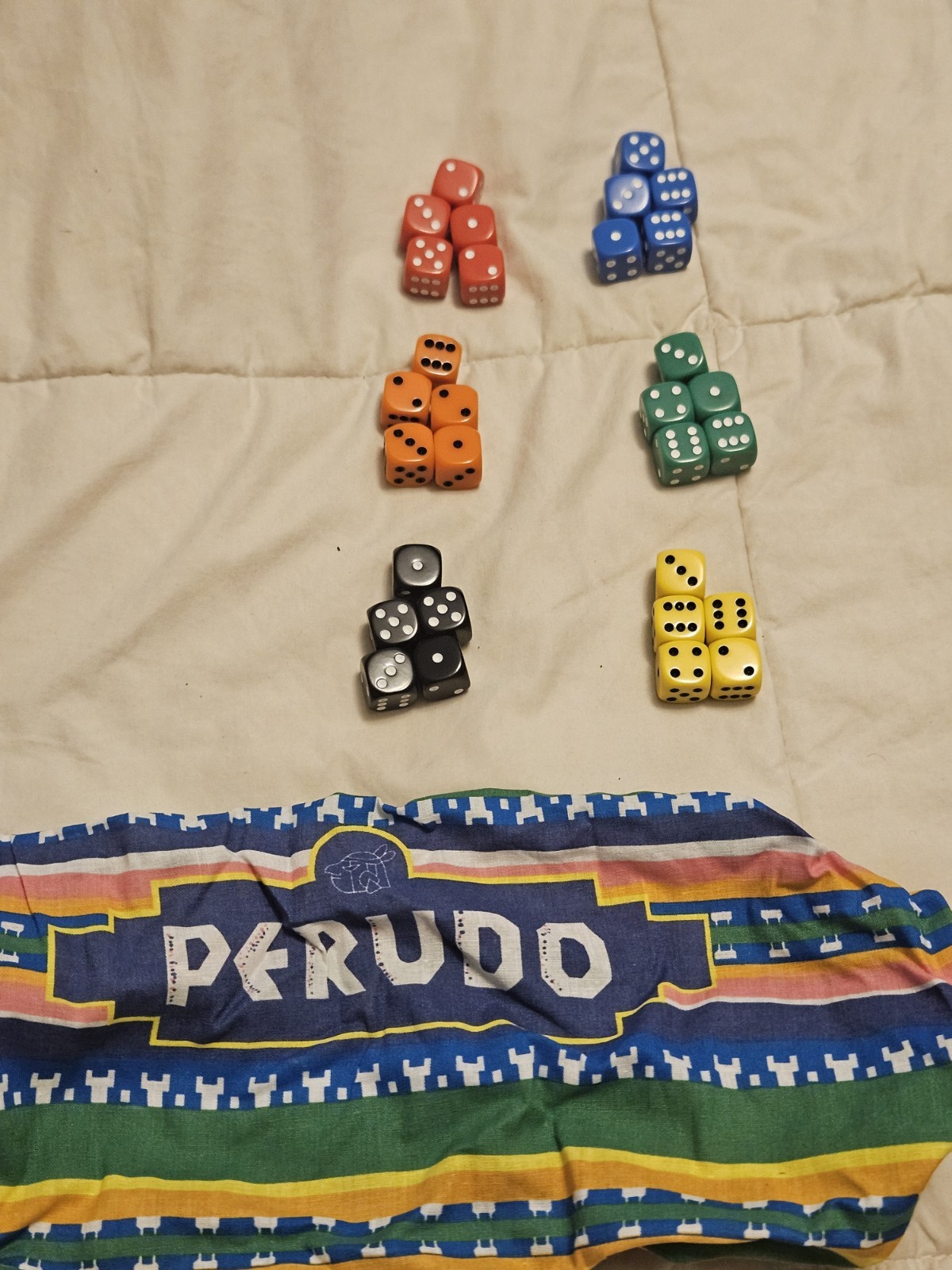 Pressman Perudo Liar’s Dice Strategy Game Tin Set, Travel Size, Ages 10+ as is