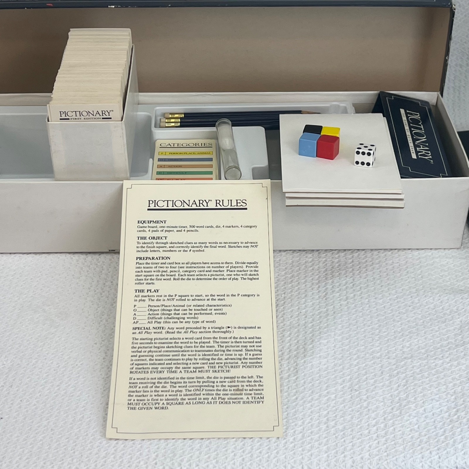 Pictionary First Edition Board Game Complete Vintage 1985 Quick Draw Family Game
