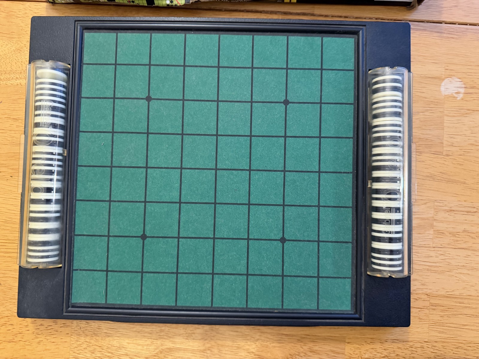Vintage 1975 Gabriel Othello Board Game – Original Chips + Box, No Instructions