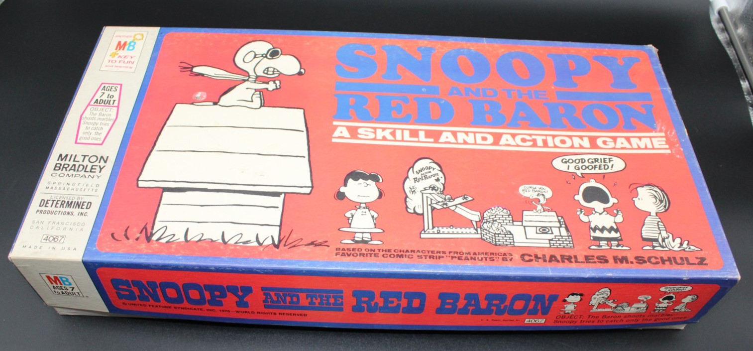 Vtg 1970 Milton Bradley ~ Snoopy and the Red Barron ~ Skill & Action Game
