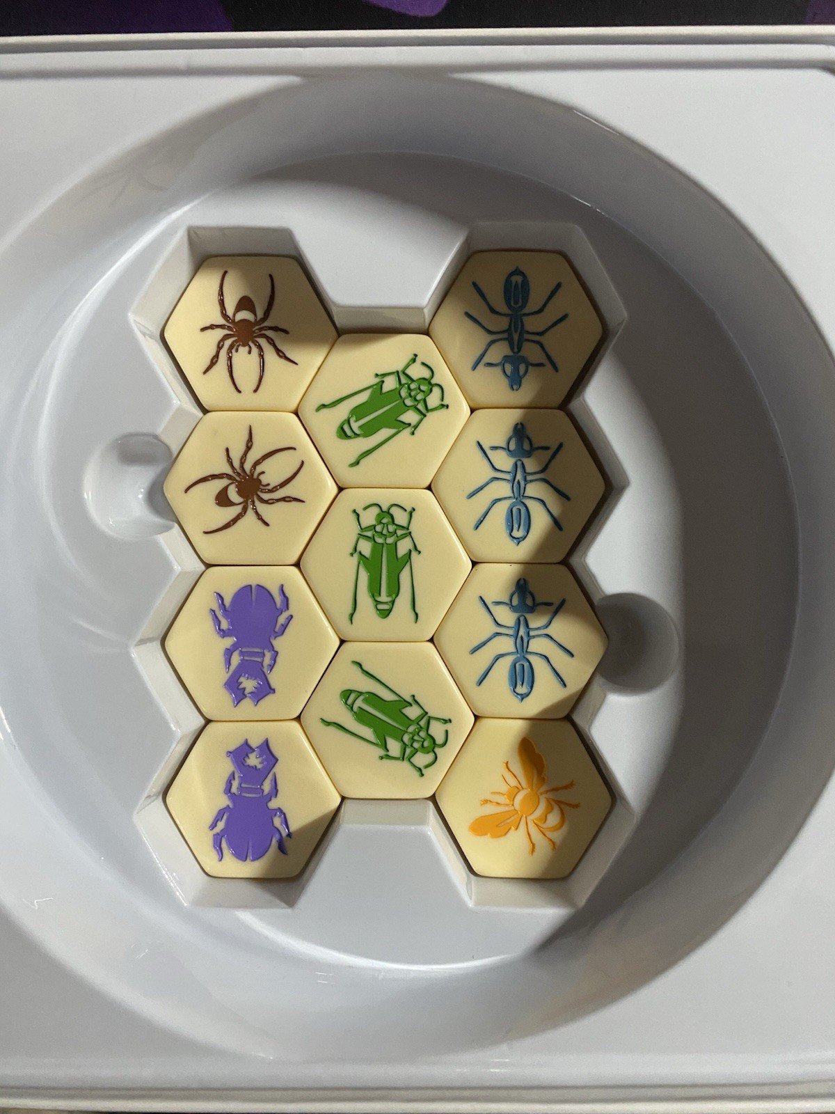 Hive Game by John Yianni Smart Zone Games – Complete – Gen42 Insects Queen Bee