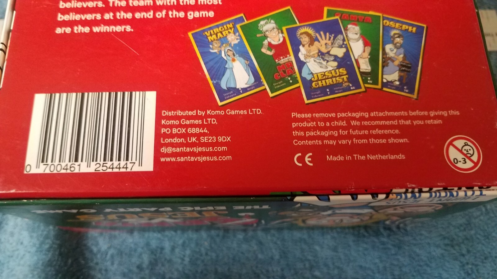 Santa VS Jesus The Epic Party Game 4-16 Players Komo Games Complete