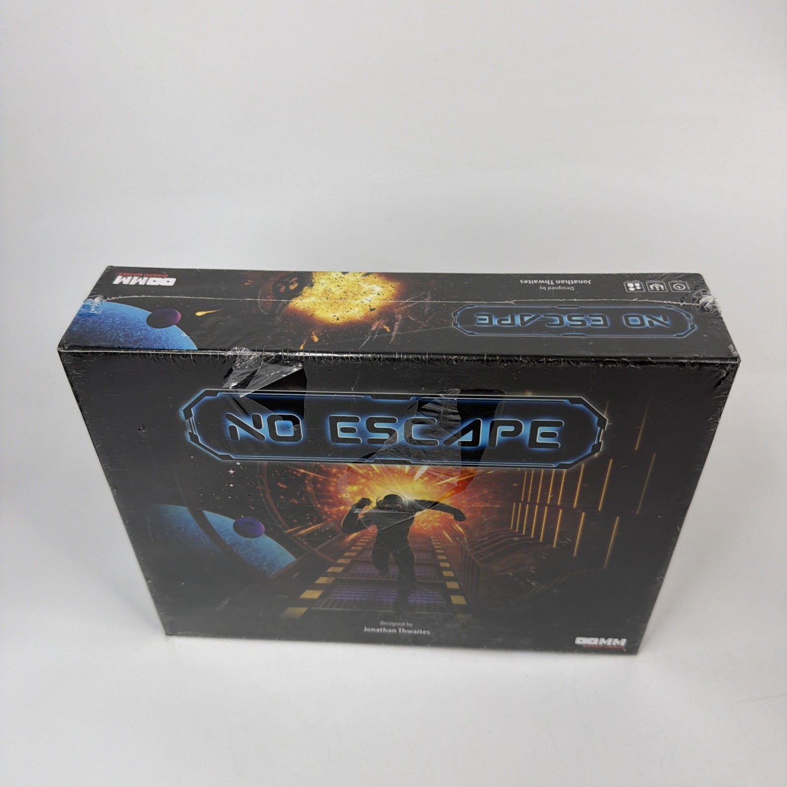 No Escape: Fast Paced, Strategic Maze Building Tile Game 100% By OOMM New Sealed