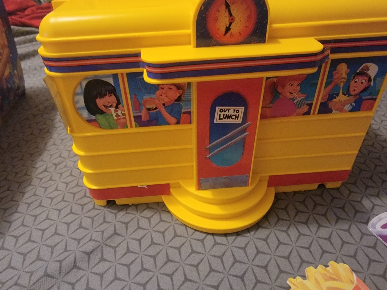 Eat at Ralph’s The Motorized Fast-food Game 1992 USED-WORKS Not COMPLETE