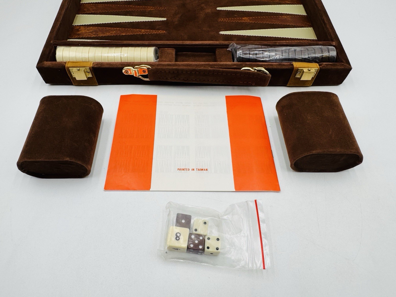 Vintage New Backgammon Game Set Brown Tan Corduroy Felt Briefcase NOS