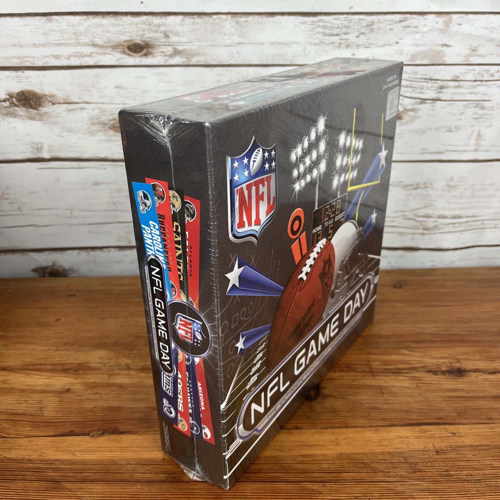 NFL Game Day The Ultimate Football Board Game by Fremont Die NEW SEALED 