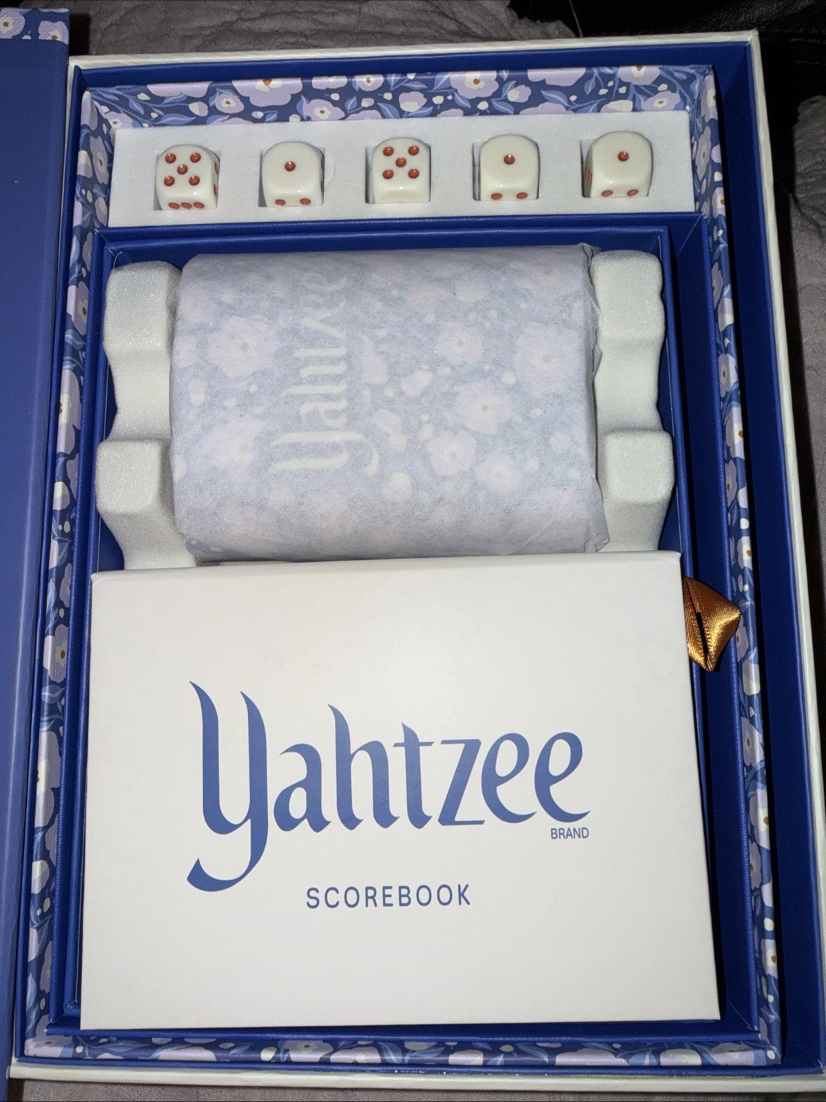 WS Floral B&N Yahtzee New In Box Bookshelf Game! Gorgeous!