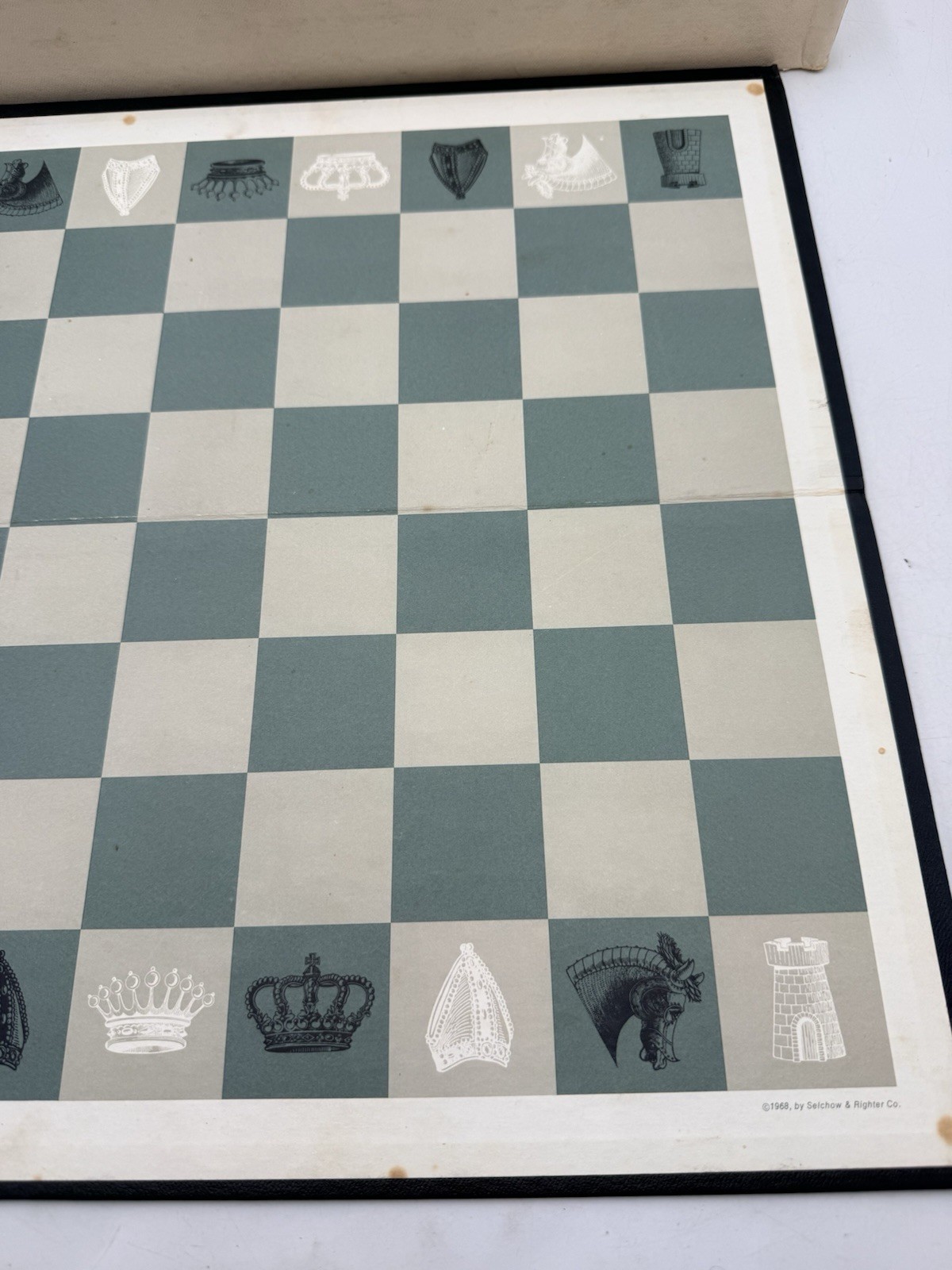 Vtg Deluxe Chess Set 1968 Selchow & Righter Complete In Box SelRight Felt Bottom