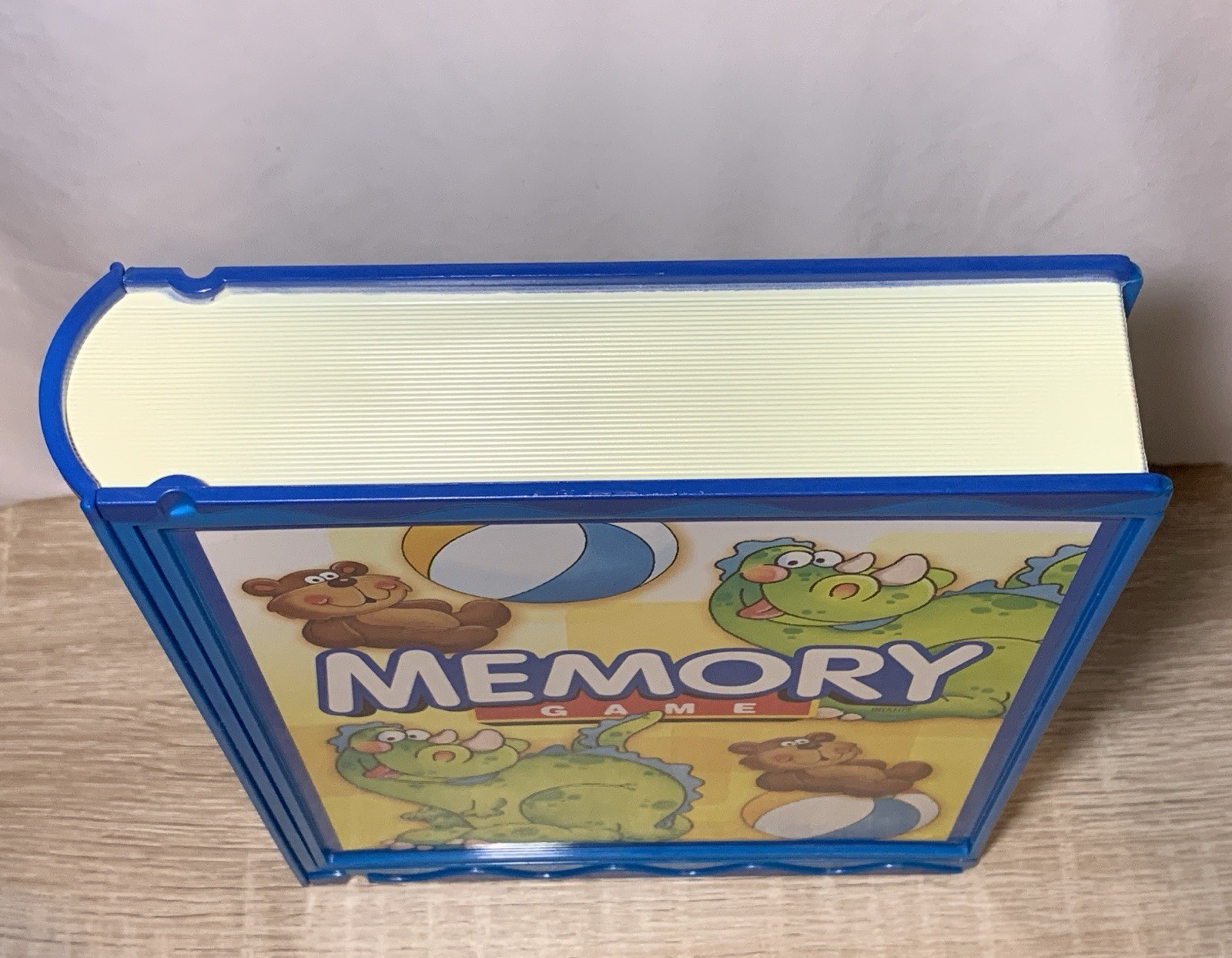 Vintage 2005 Milton Bradley Original Memory Game Bookshelf Case 68/72 Cards READ