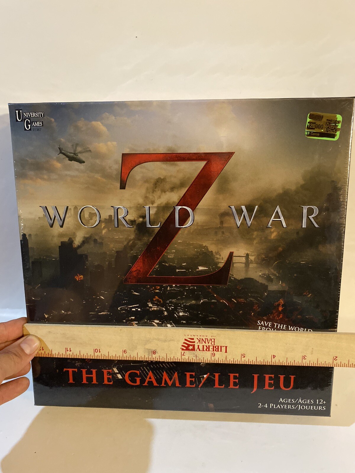 2013 New World War Z: The Board Game Movie University Games Zombie Apocalypse