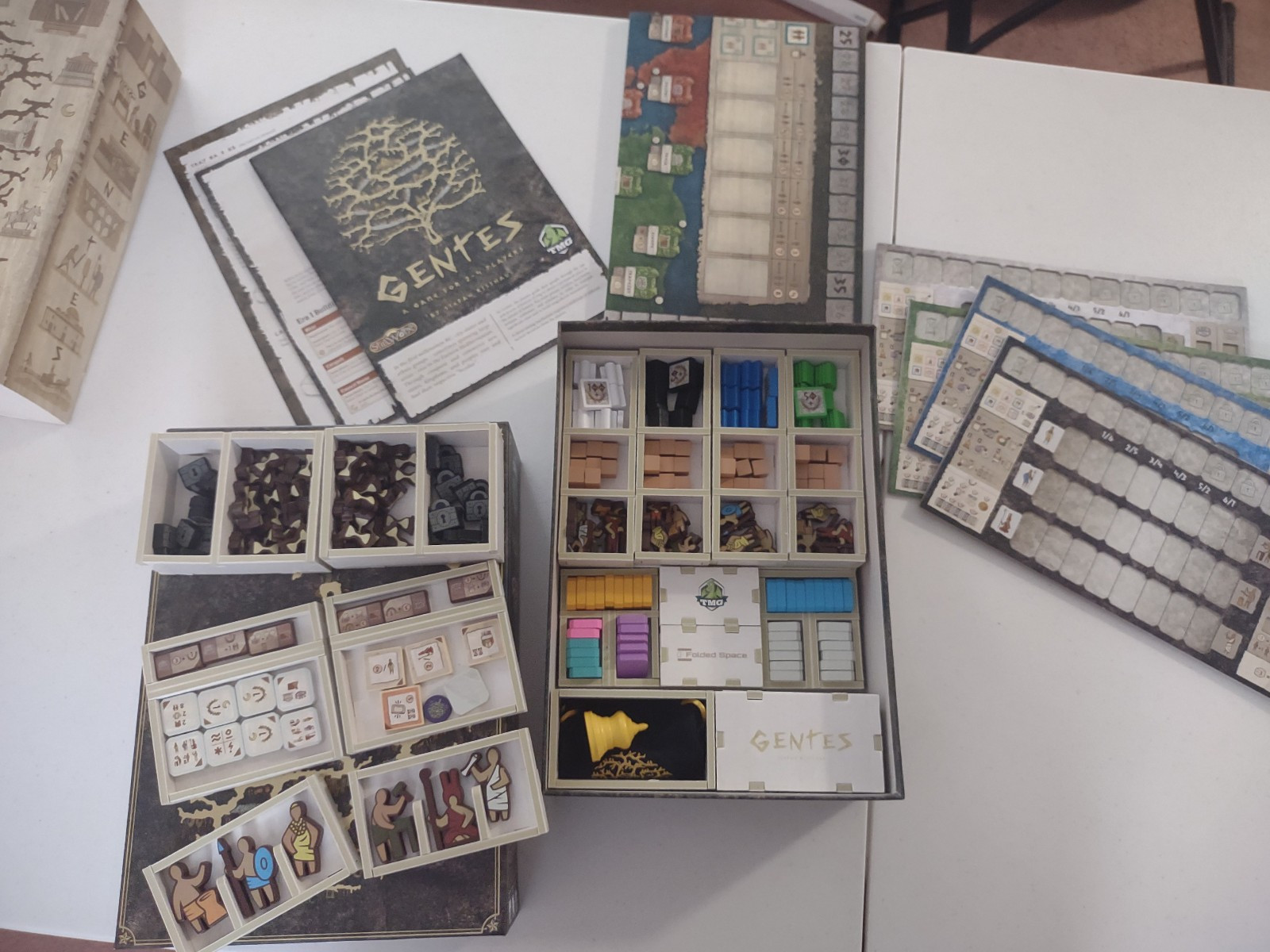 Gentes: Deluxified Edition (Kickstarter Version)