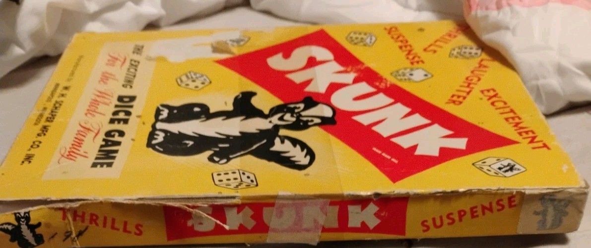 W. H. Schaper Mfg. Co. Skunk Vintage 1953 Dice Game MPN 500 2 Players 17+