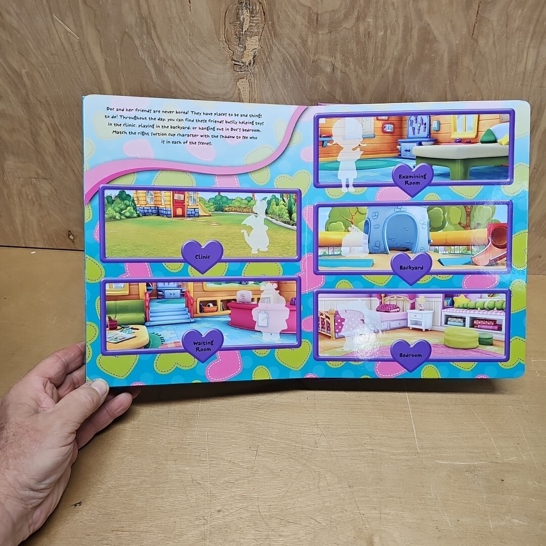 STUCK ON STORIES Doc McStuffins Activity Book