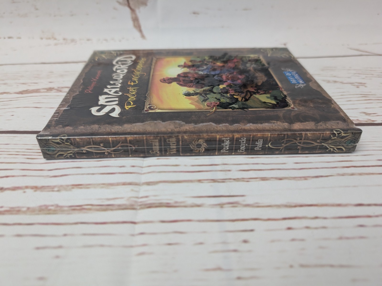 Small World Pocket Encyclopedia Expansion NIS Days of Wonder Board Game