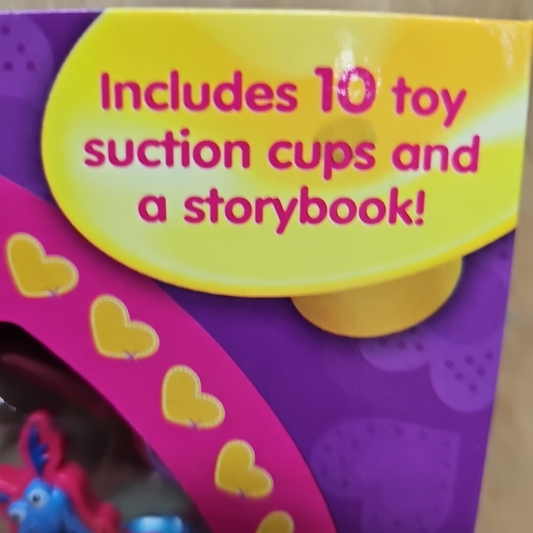 STUCK ON STORIES Doc McStuffins Activity Book