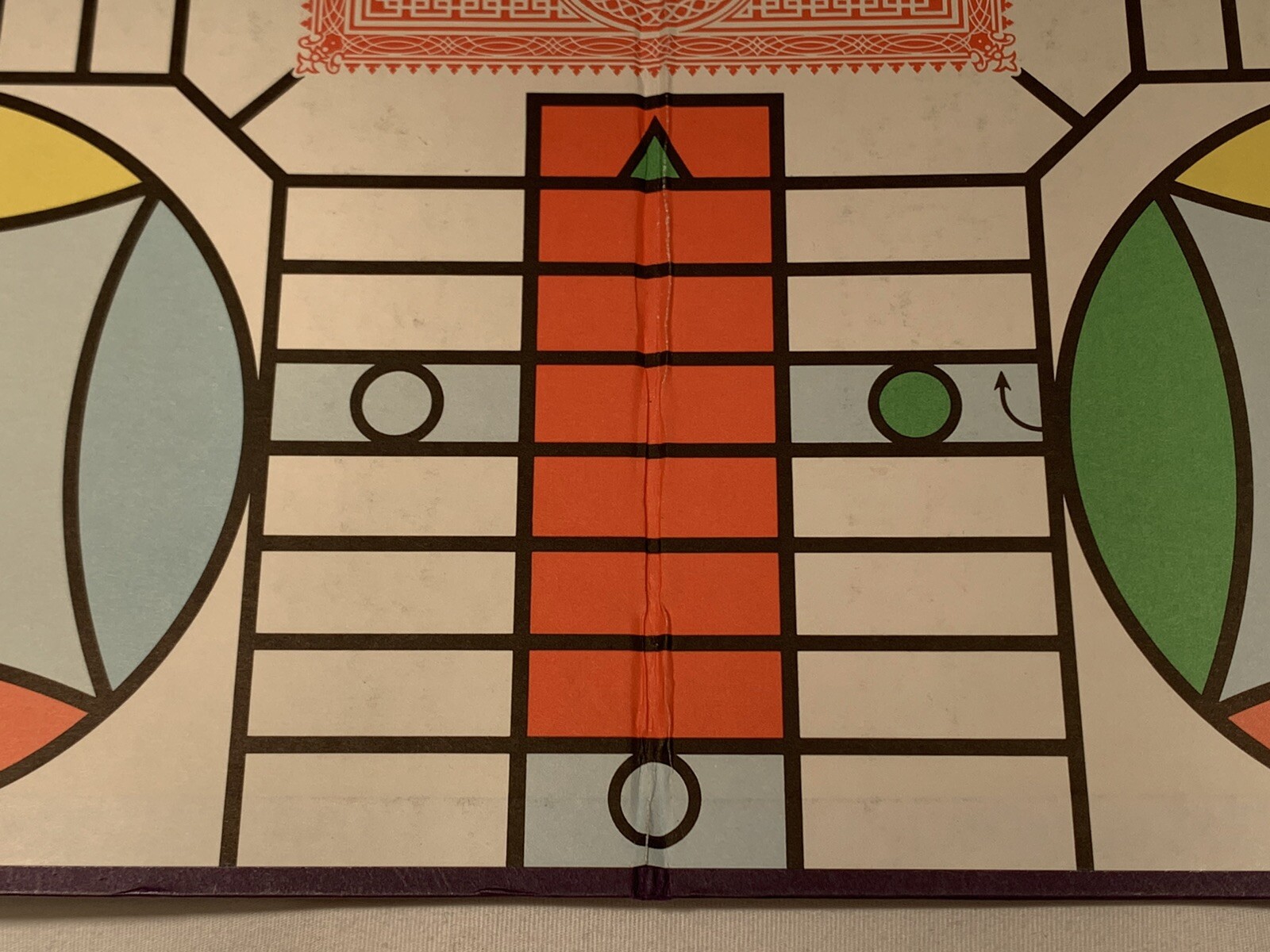 Parcheesi Classic Board Game VINTAGE COMPLETE Milton Bradley 1989 Family Game