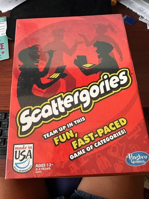 NEW Scattergories Game from Hasbro Gaming for 2-6 players – A5226 New