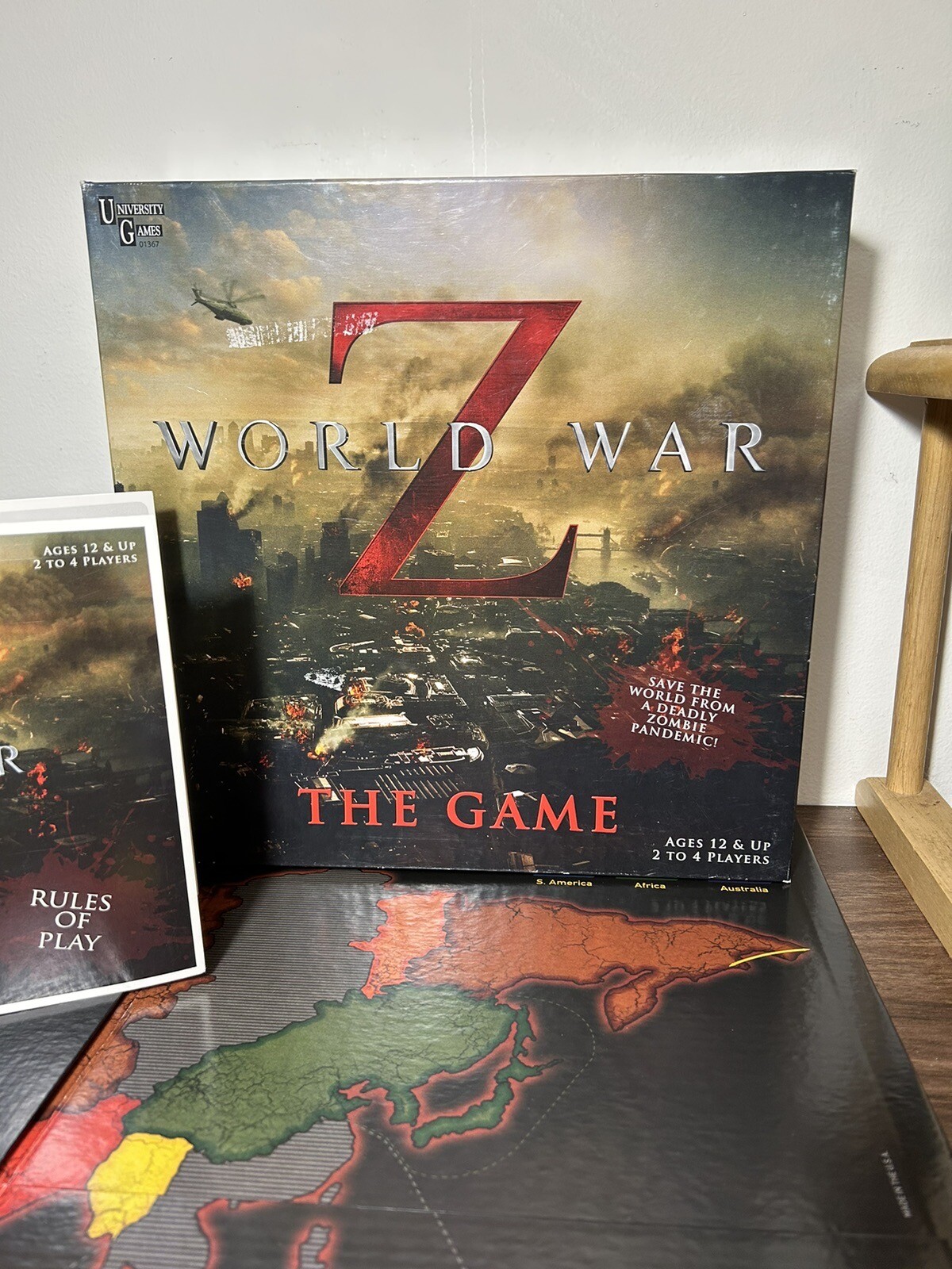 World War Z The Game Zombie Pandemic 2013 Paramount University Games Incomplete