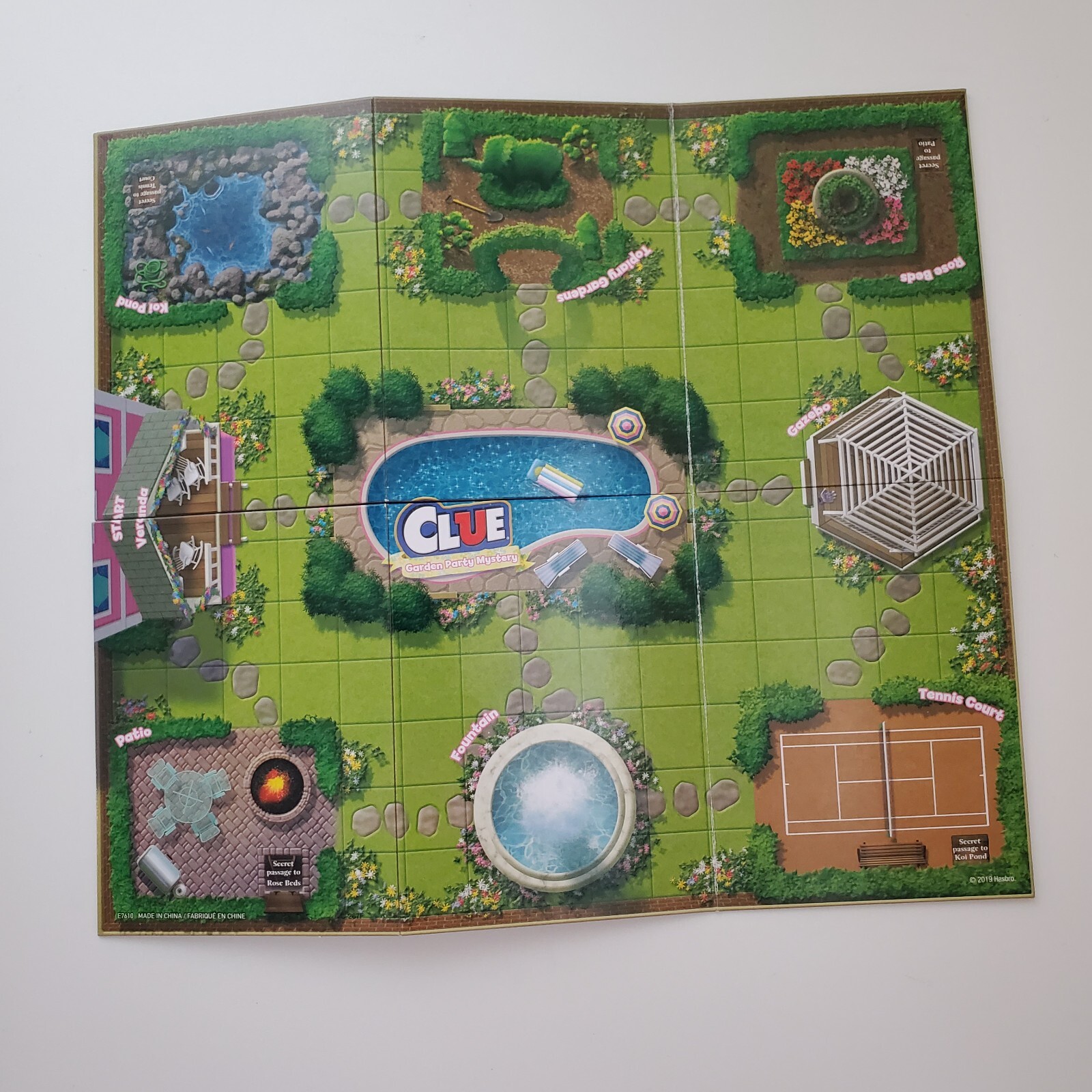 Clue Garden Party Mystery Game Hasbro COMPLETE Roses Flower Floral Theme