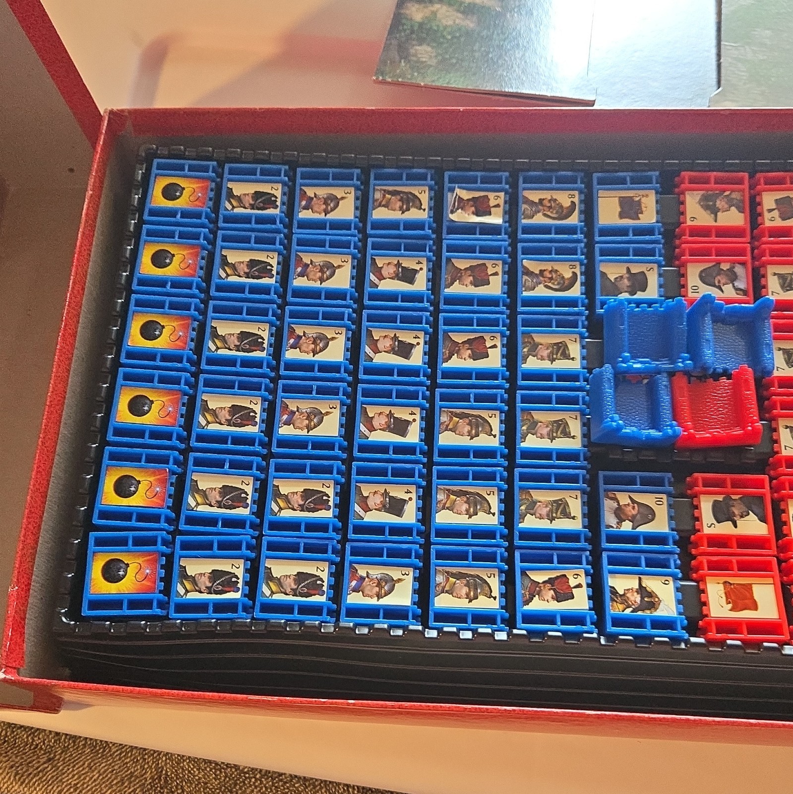 Milton Bradley Stratego Board Game Complete 2P 8+ 1996 80 Pieces MPN 4714
