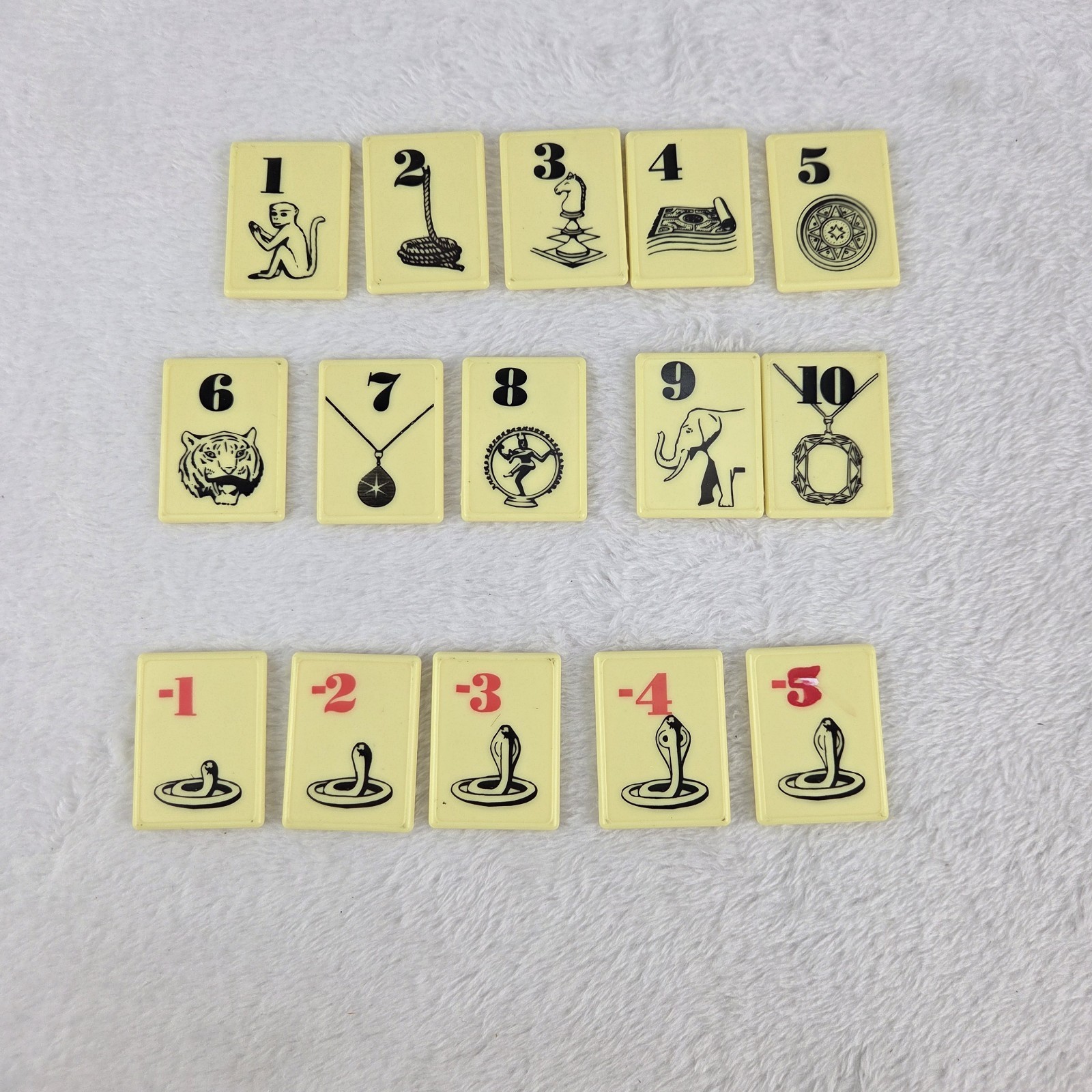 Vintage 1995 Raj Board Game Winning Moves Complete Bidding Game India Theme