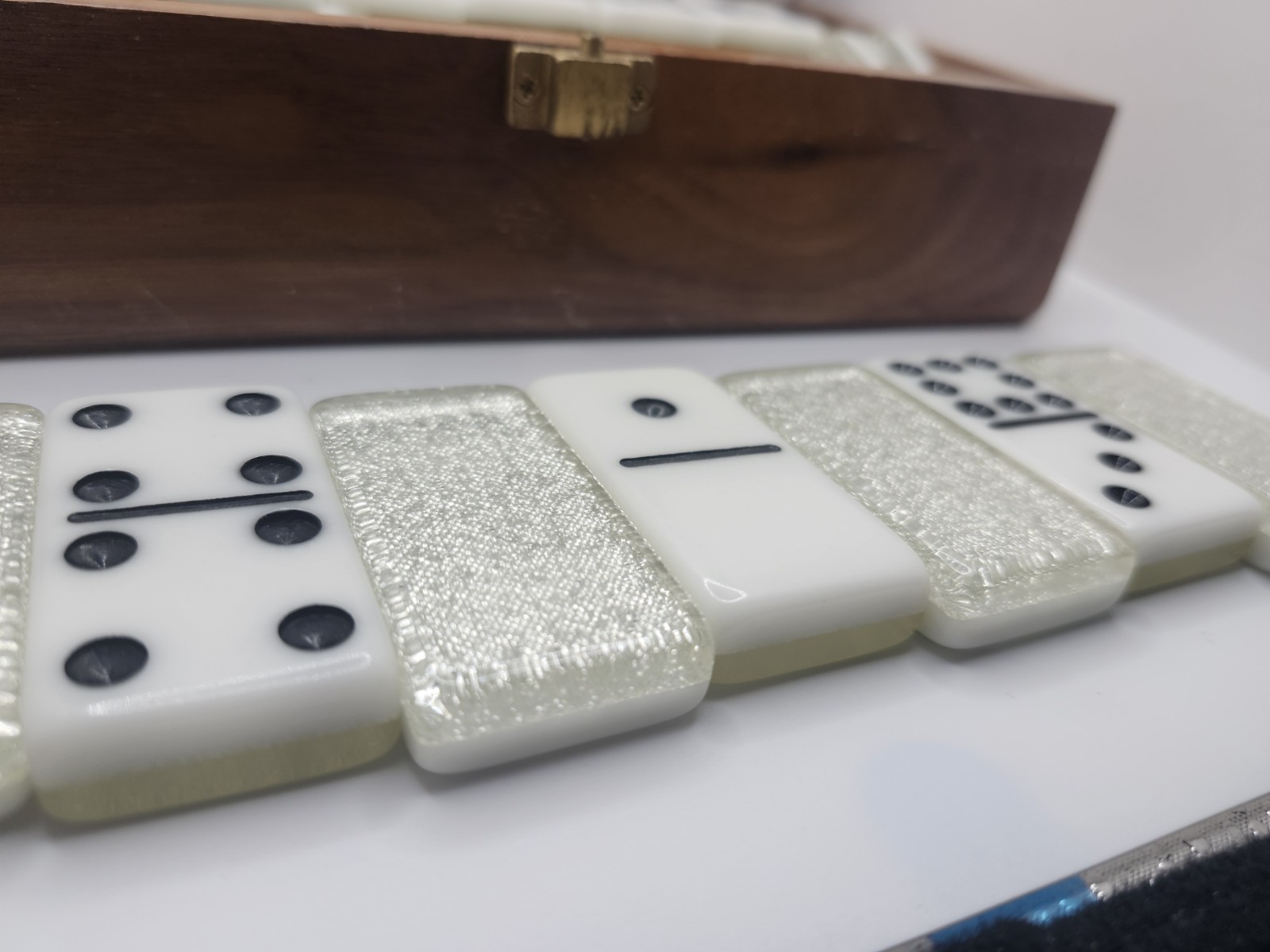 Pavilion Limited Edition Silver Glitter Sparkle Dominos Wooden Case Vintage