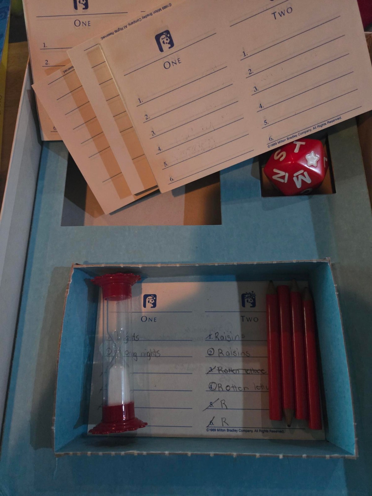 Scattergories Jr Milton Bradley 1989 (Complete) VG Condition, Free Shipping