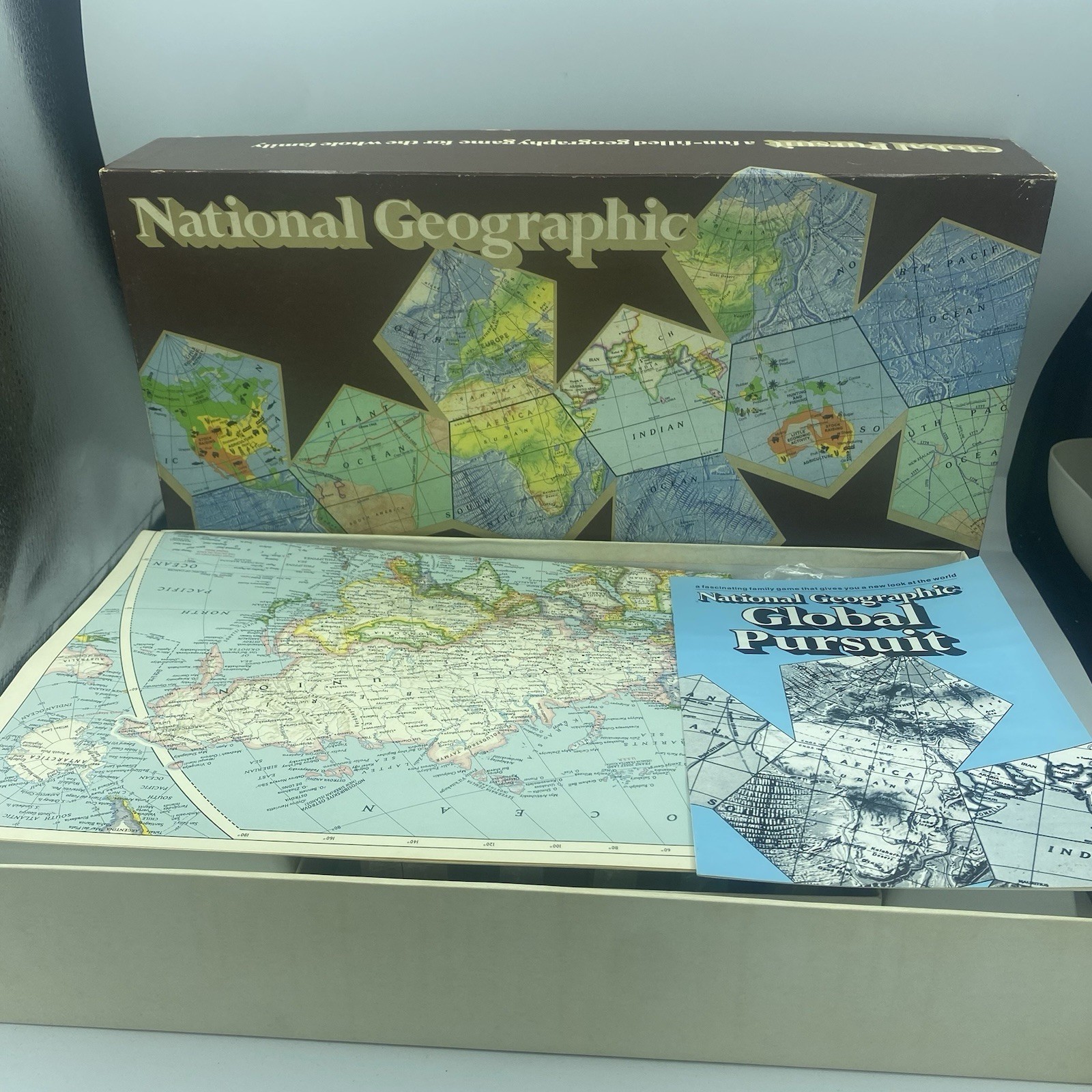 1988 National Geographic Global Pursuit Board Game Complete Unplayed Vintage