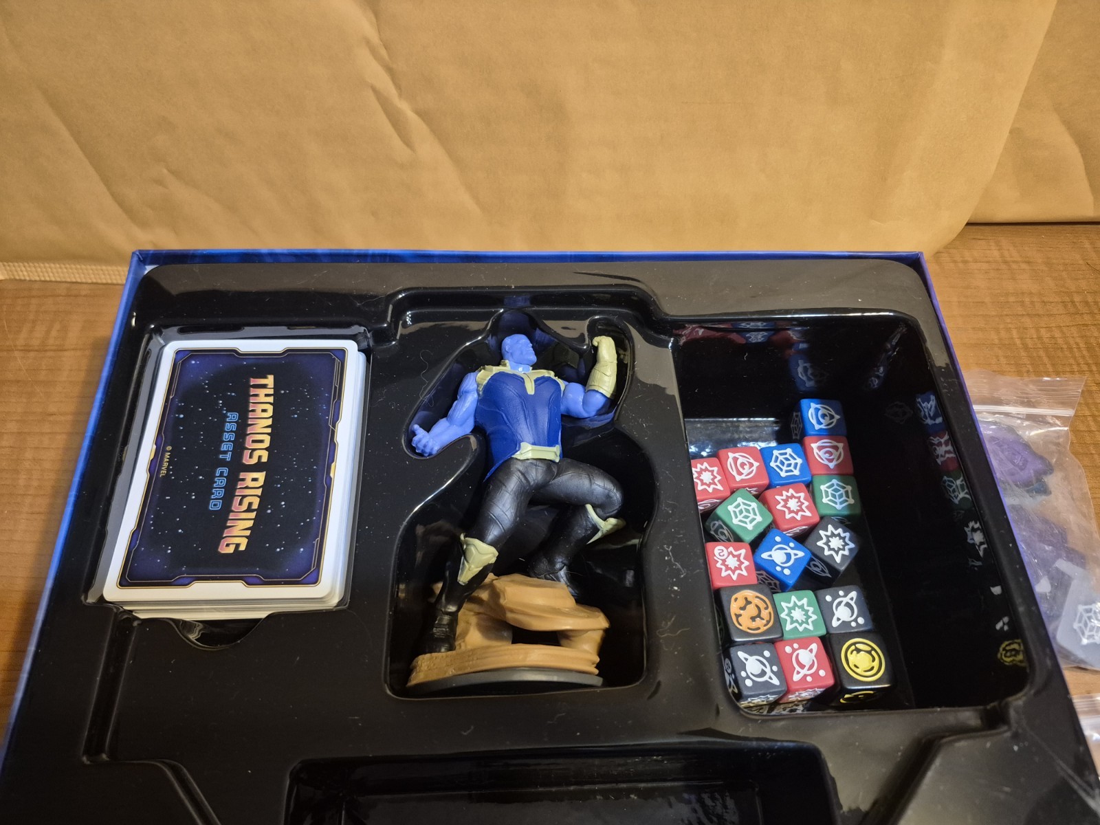 Complete Avengers Infinity War Thanos Rising 2018 USAopoly Dice Board Game