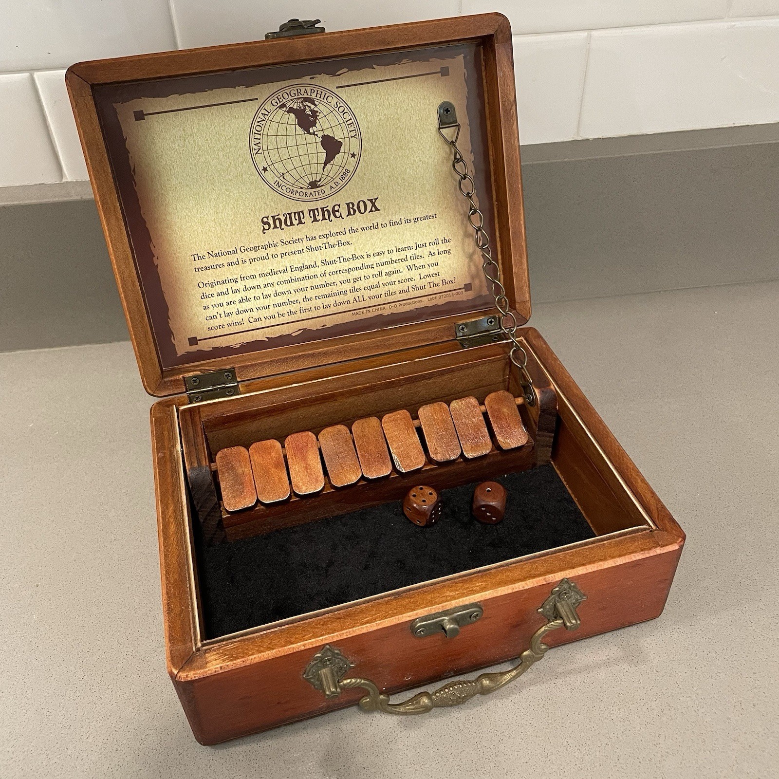 National Geographic Shut The Box Wooden Dice English Pub Game Ages 8+