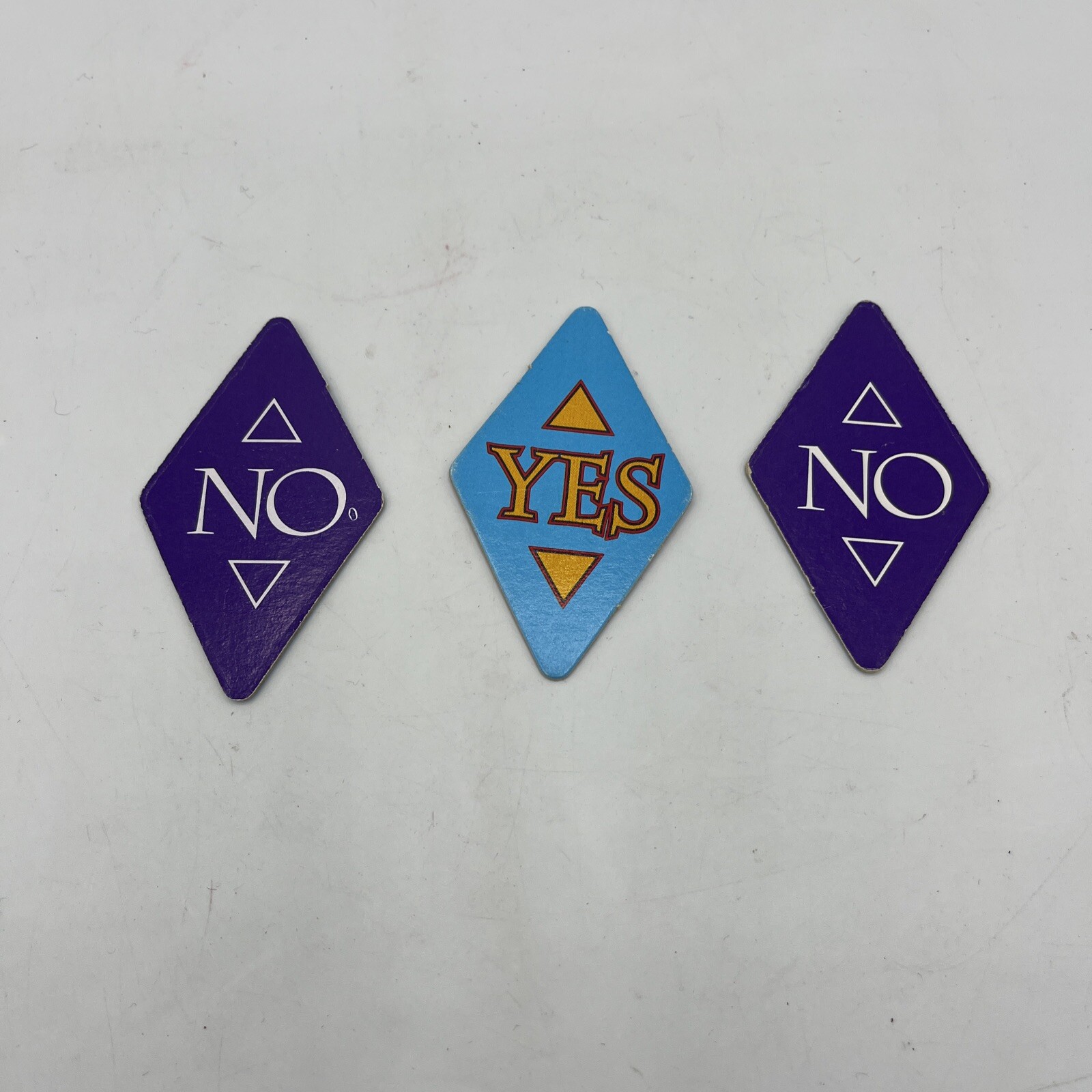 Vintage 1992 Ask Zandar Board Game 3 Replacement Yes No Tokens OEM Original