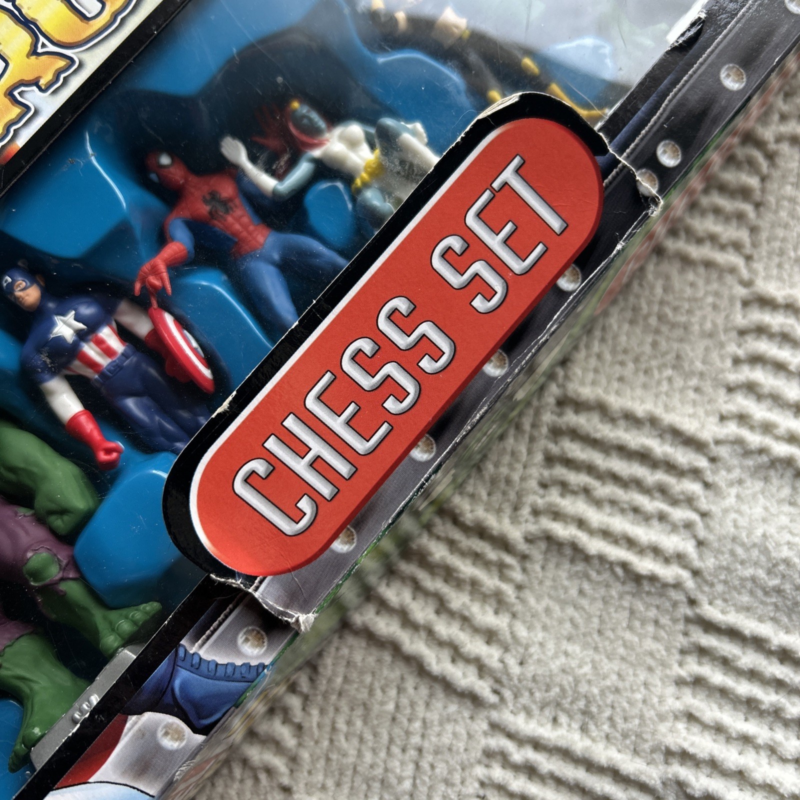 Marvel Avengers Chess Board Game Ironman Thor Black Widow Hasbro 100% Complete