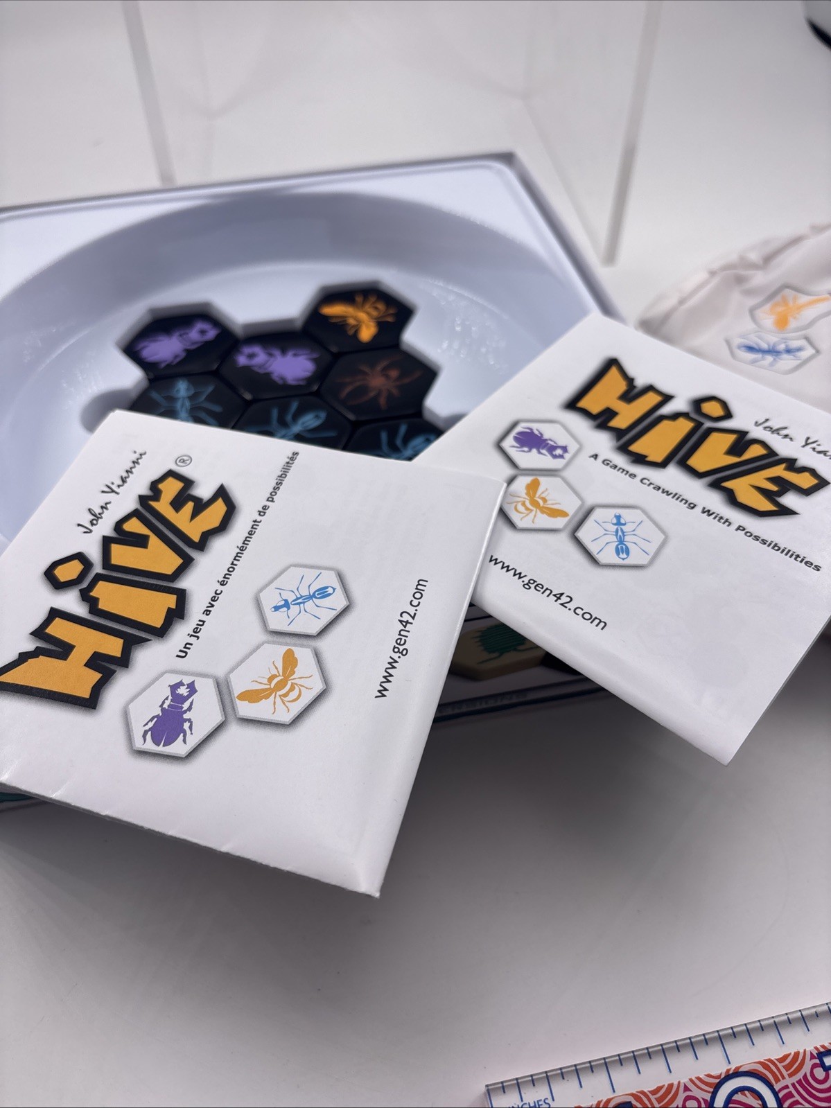 HIVE Game Crawling With Possibilities Award Winning NEW open Box Board Game