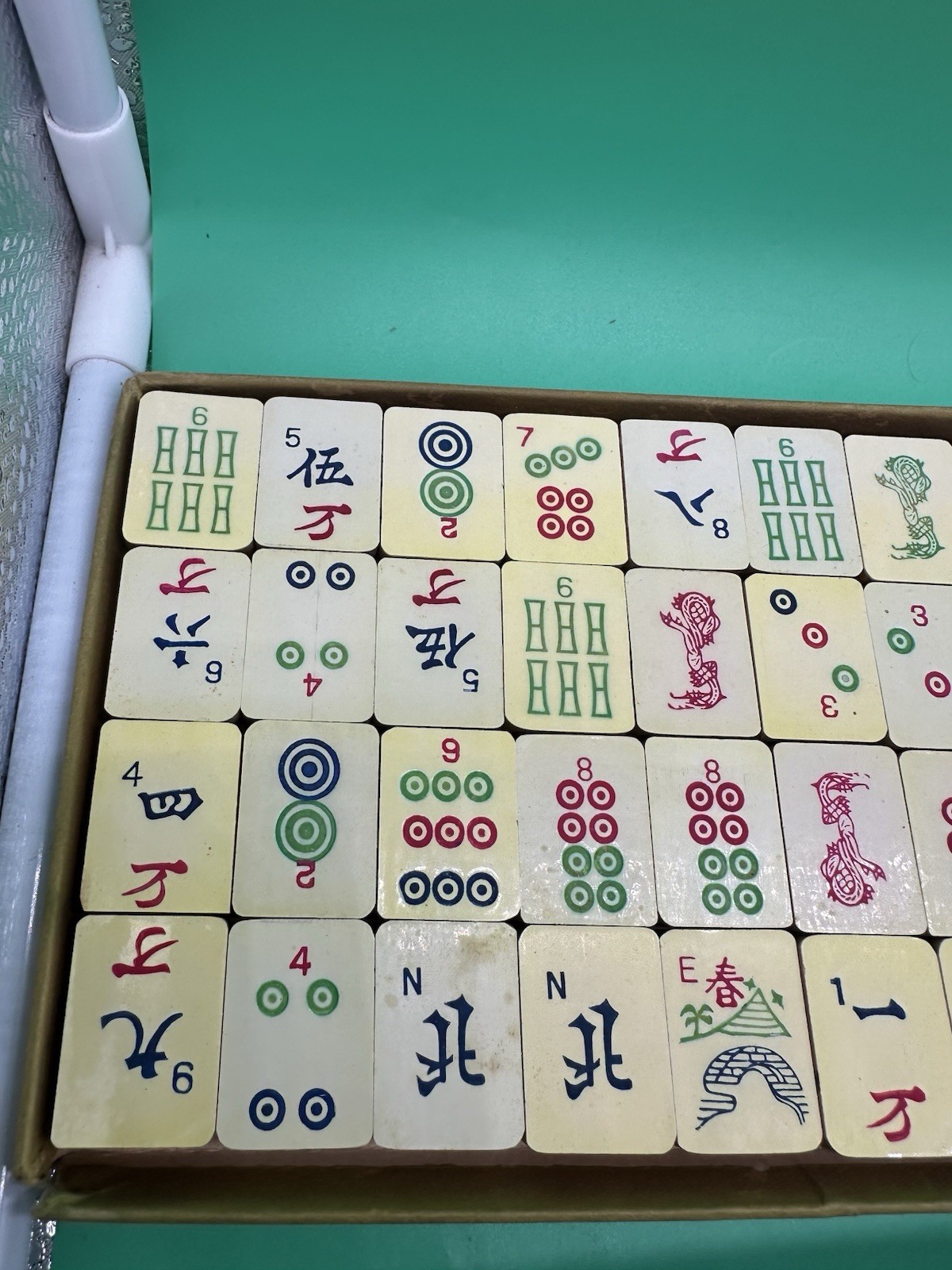 Antique Pung-Chow Mah-jong 144 tiles betting sticks dice,manual and box 1923