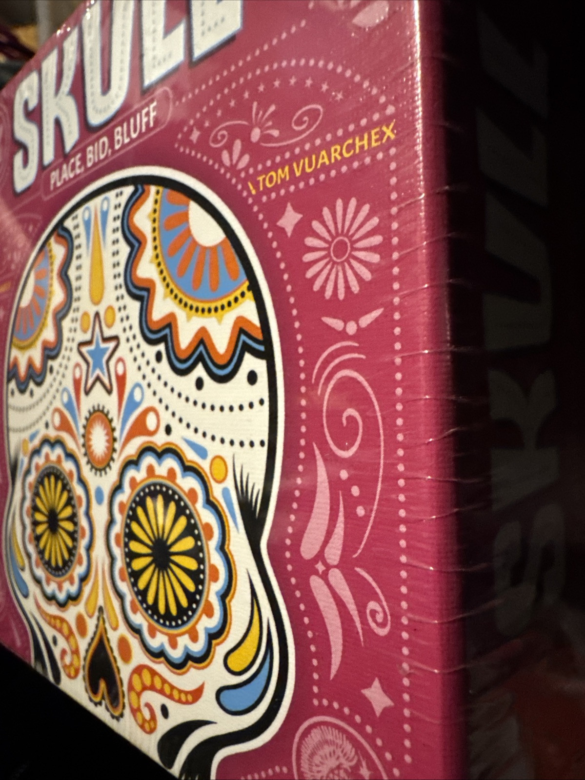 Skull Bluffing Card Game
