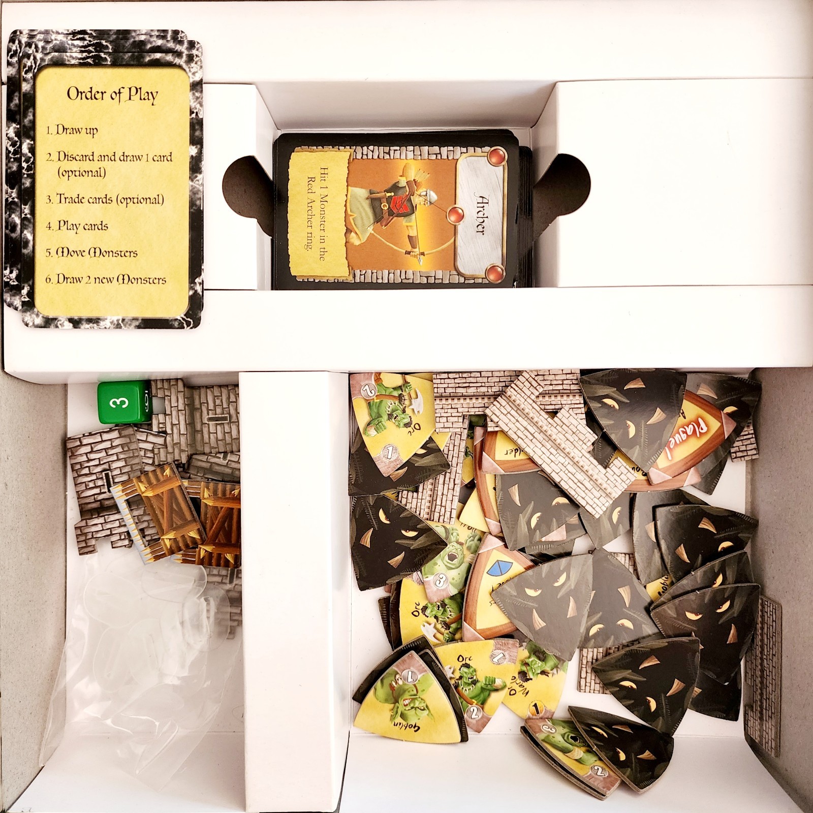 2010 Castle Panic Fireside Games RPG Board Game Complete Origins Nominee INVRM