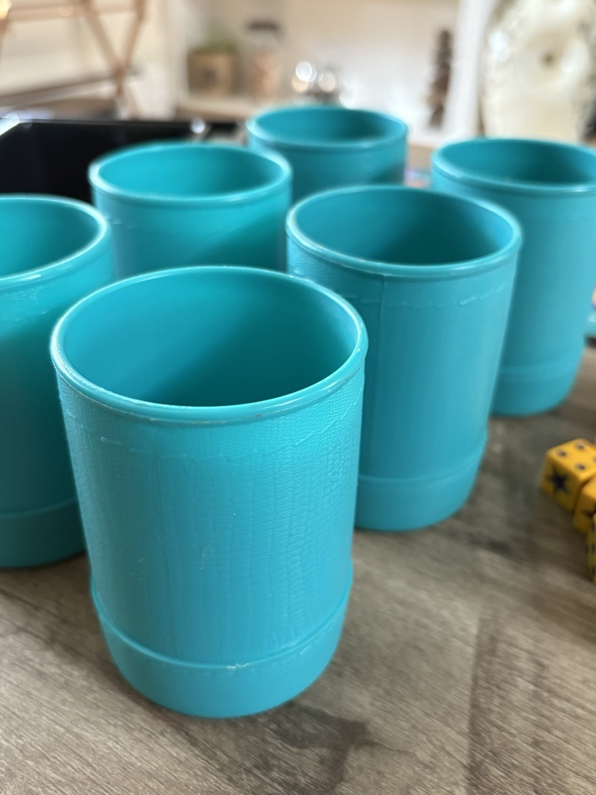1987 Milton Bradley Liar’s Dice Game Complete Vintage Dice Cups Set